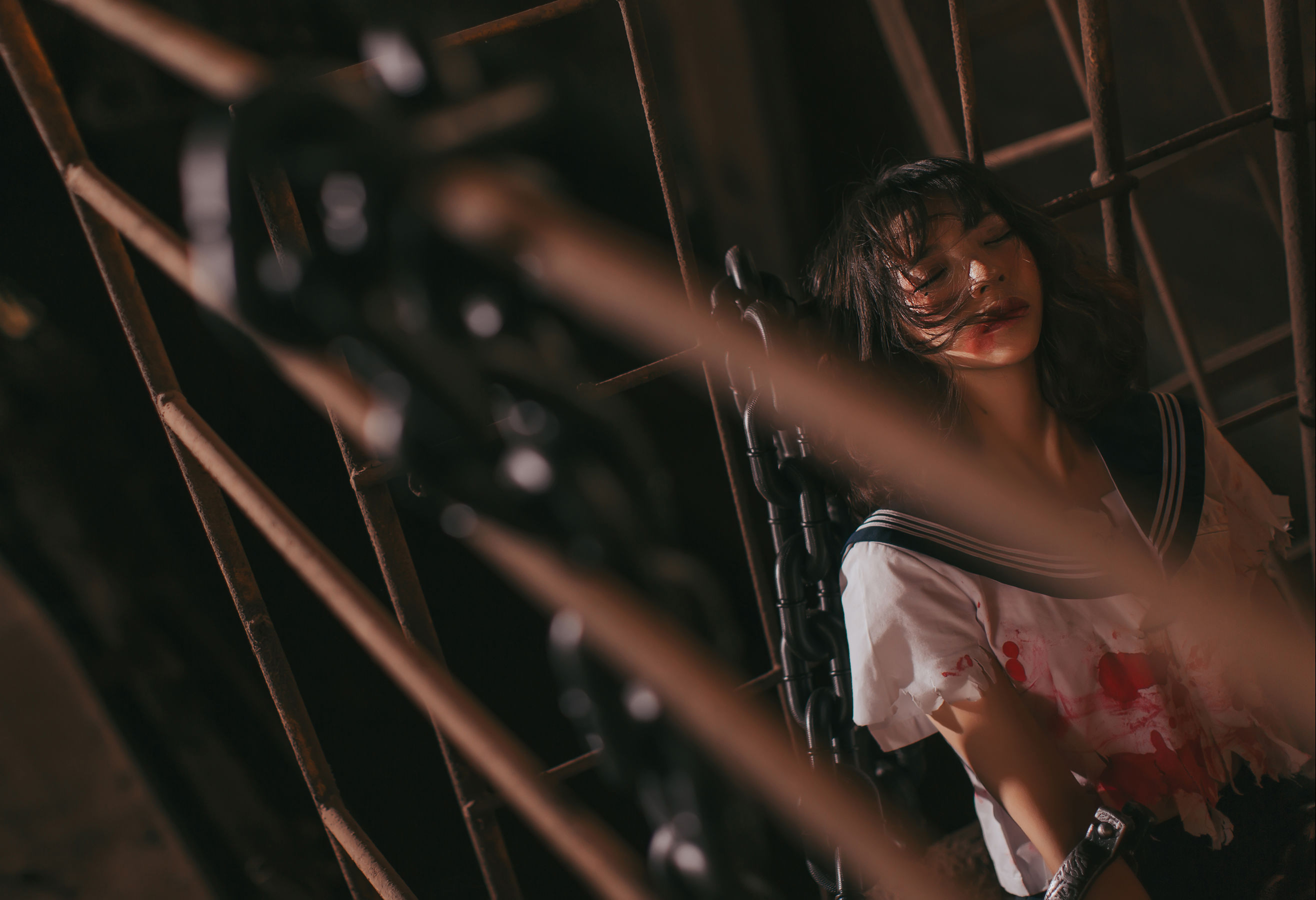[萝莉COS] 疯猫ss《被囚禁的少女》
