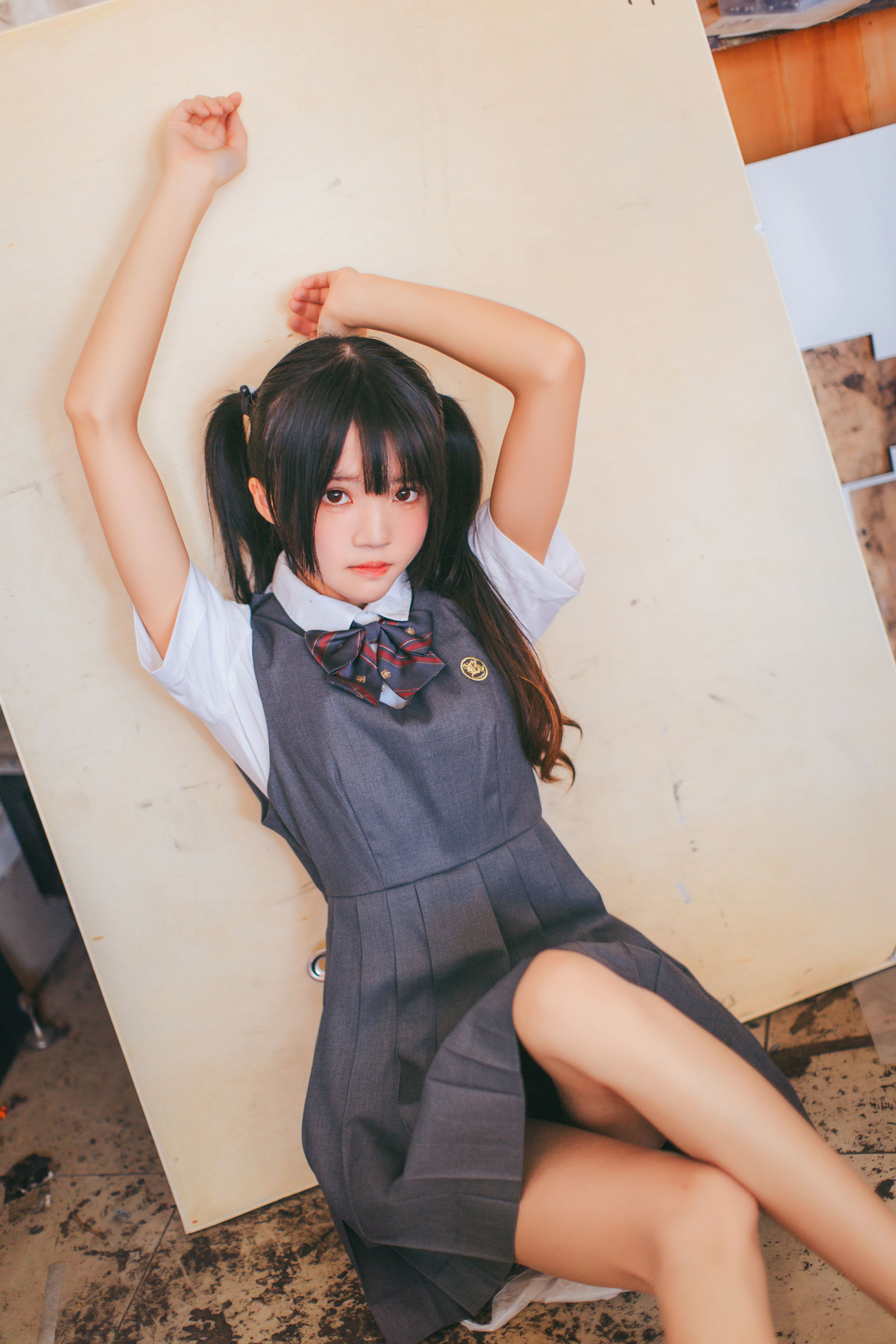 [萝莉COS] 桜桃喵《画室少女》