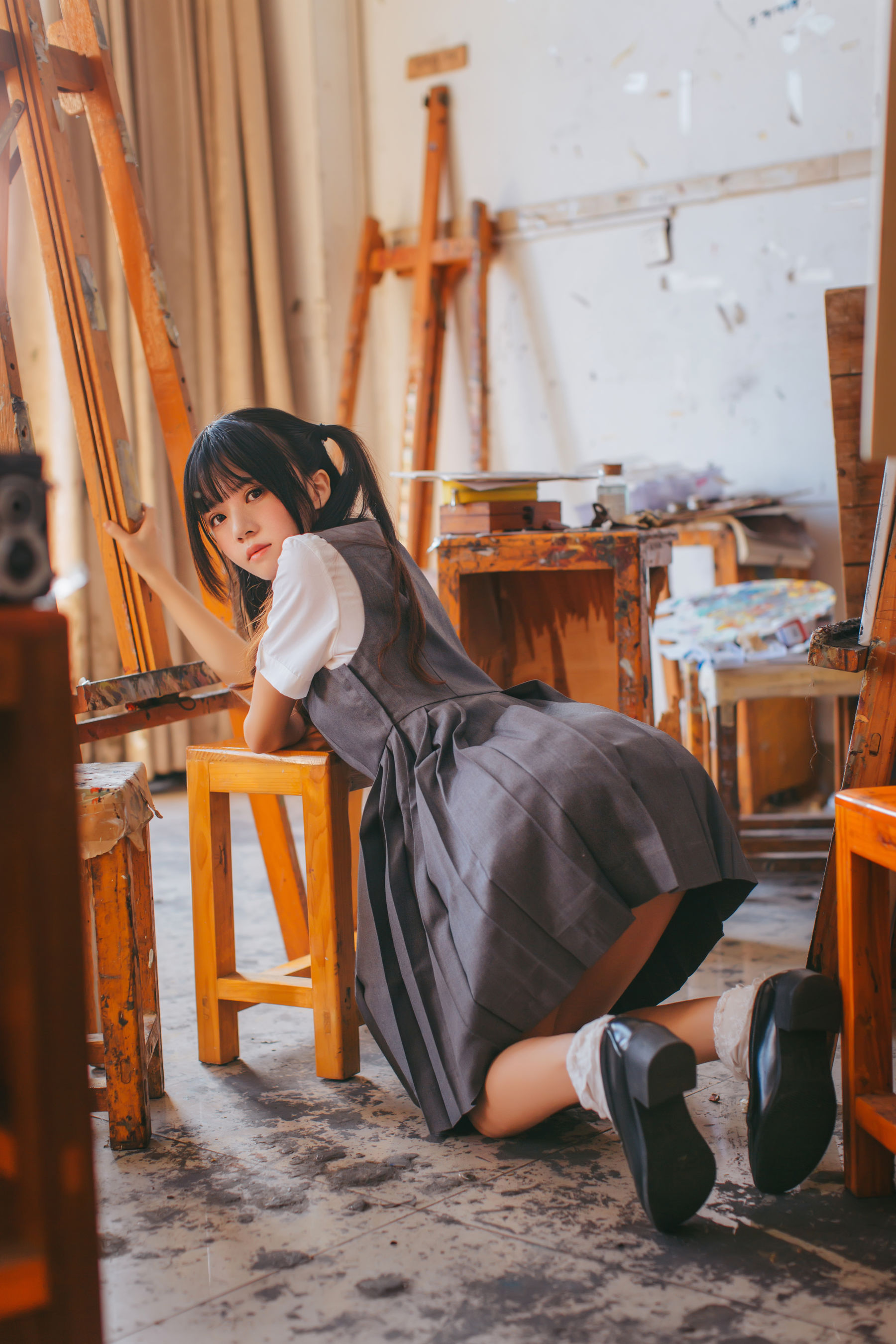 [萝莉COS] 桜桃喵《画室少女》