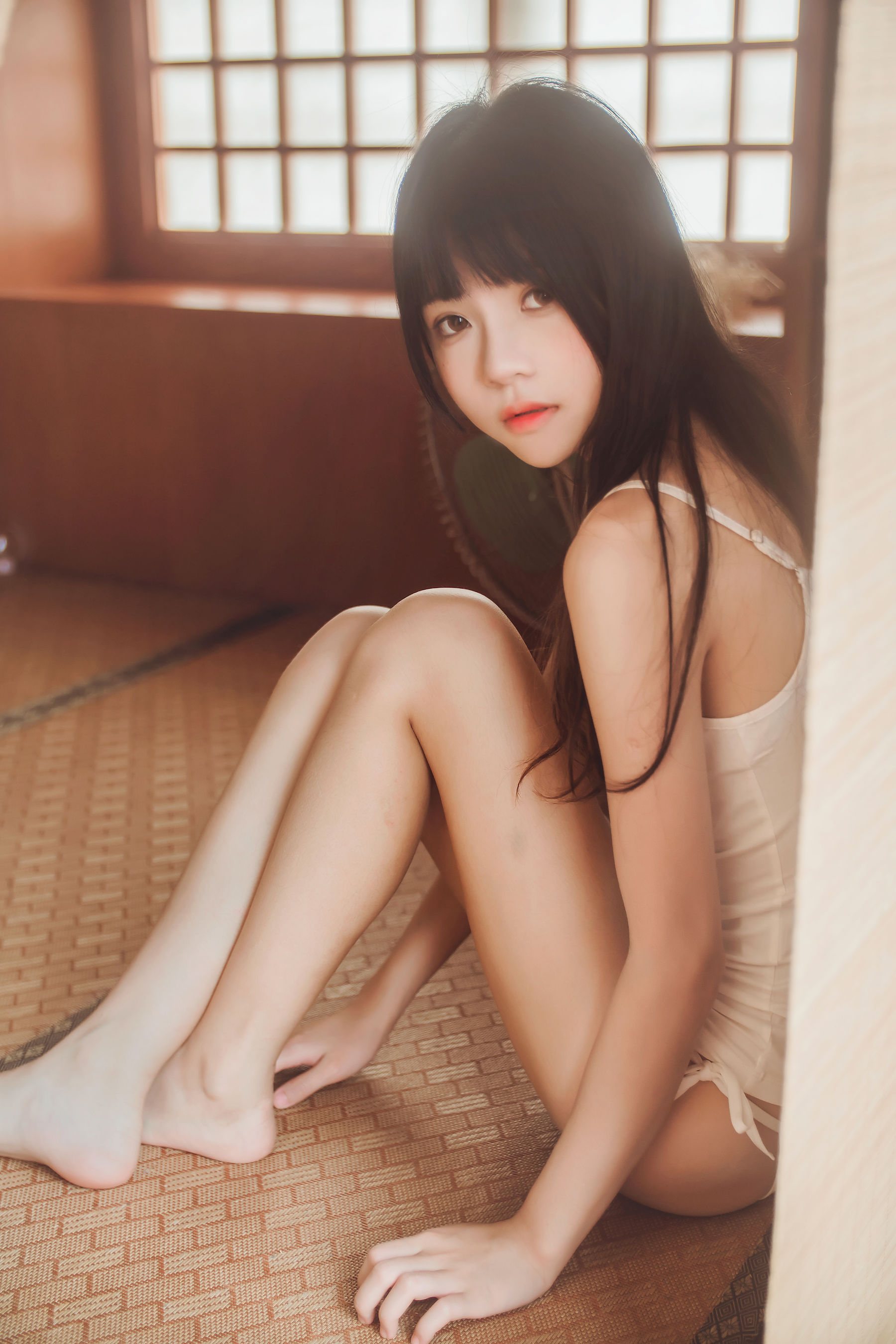 桜桃喵《小背心换水手服》