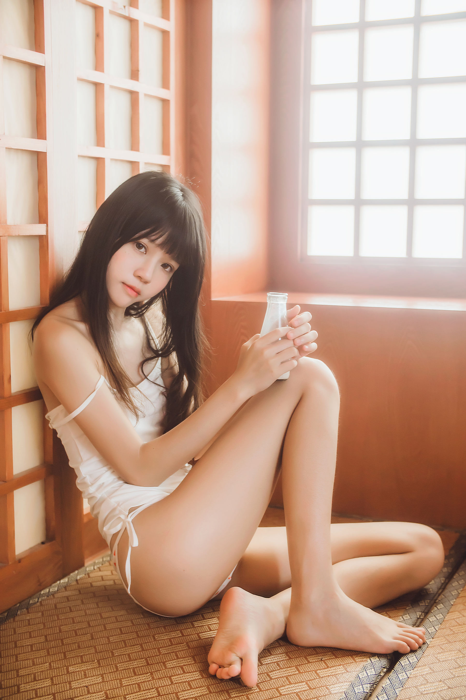 桜桃喵《小背心换水手服》
