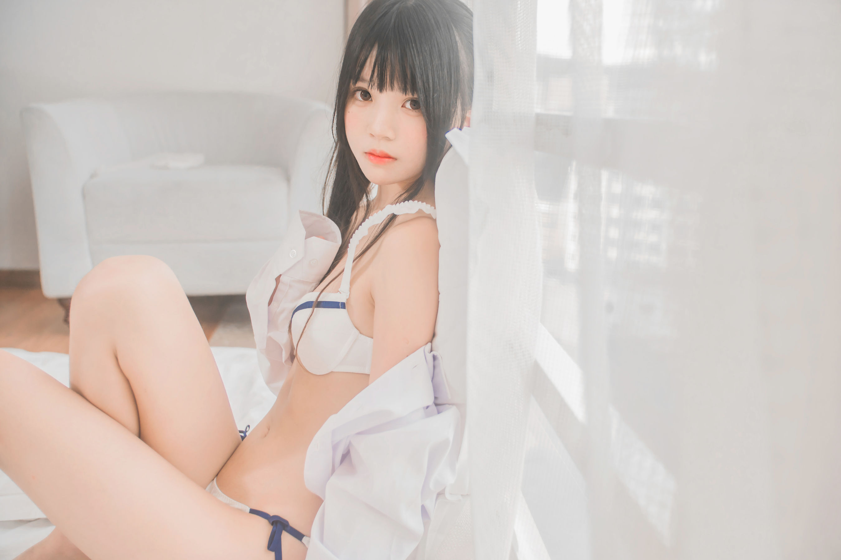 桜桃喵 《白衬衫双马尾》