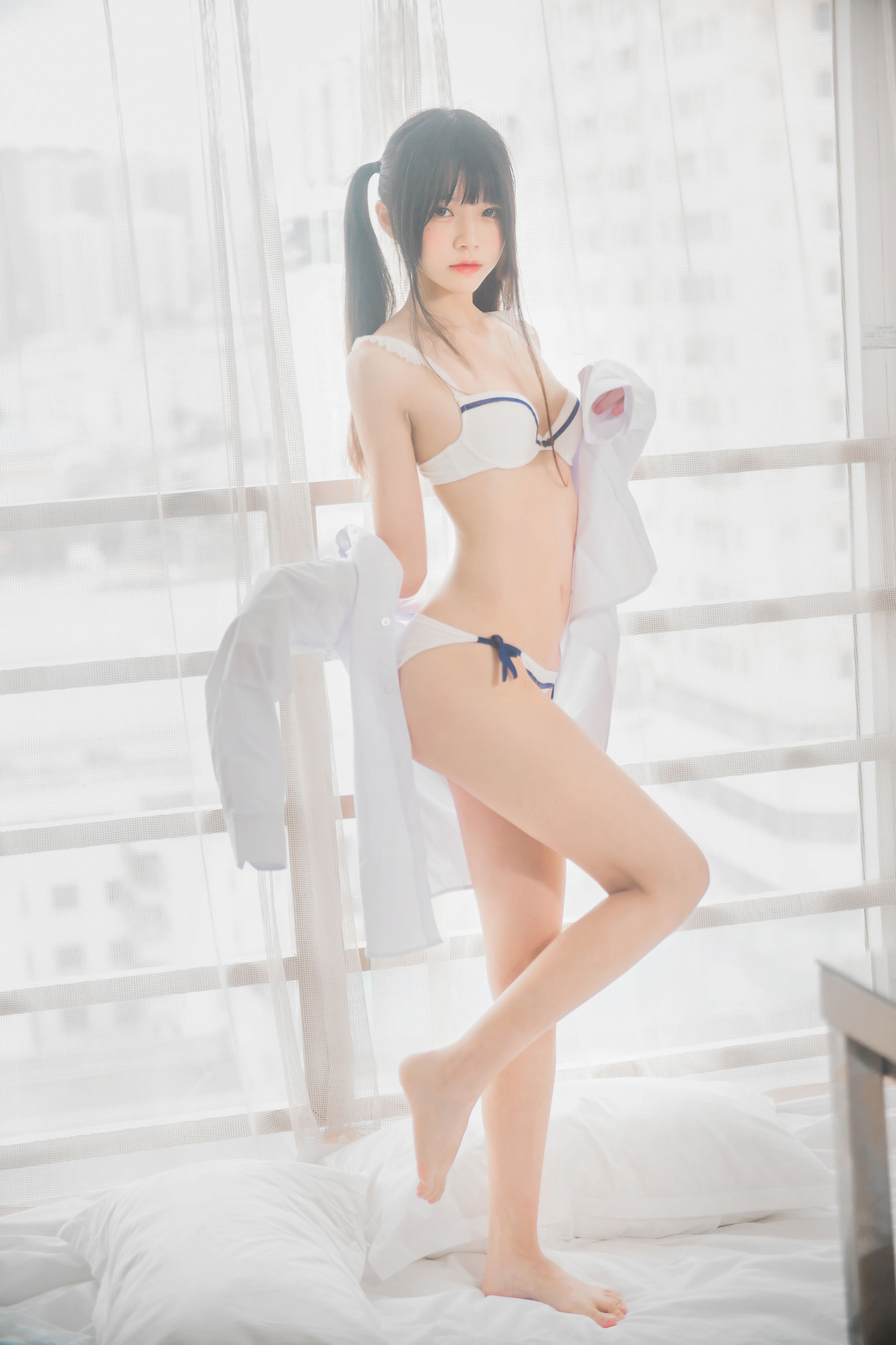 桜桃喵 《白衬衫双马尾》