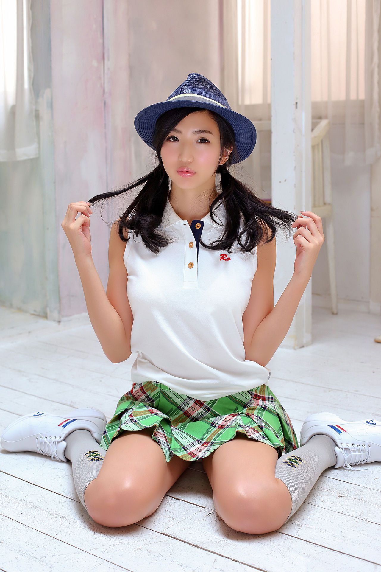 松嶋えいみ《至高の曲線美 松嶋えいみ 必撮！まるごと☆》