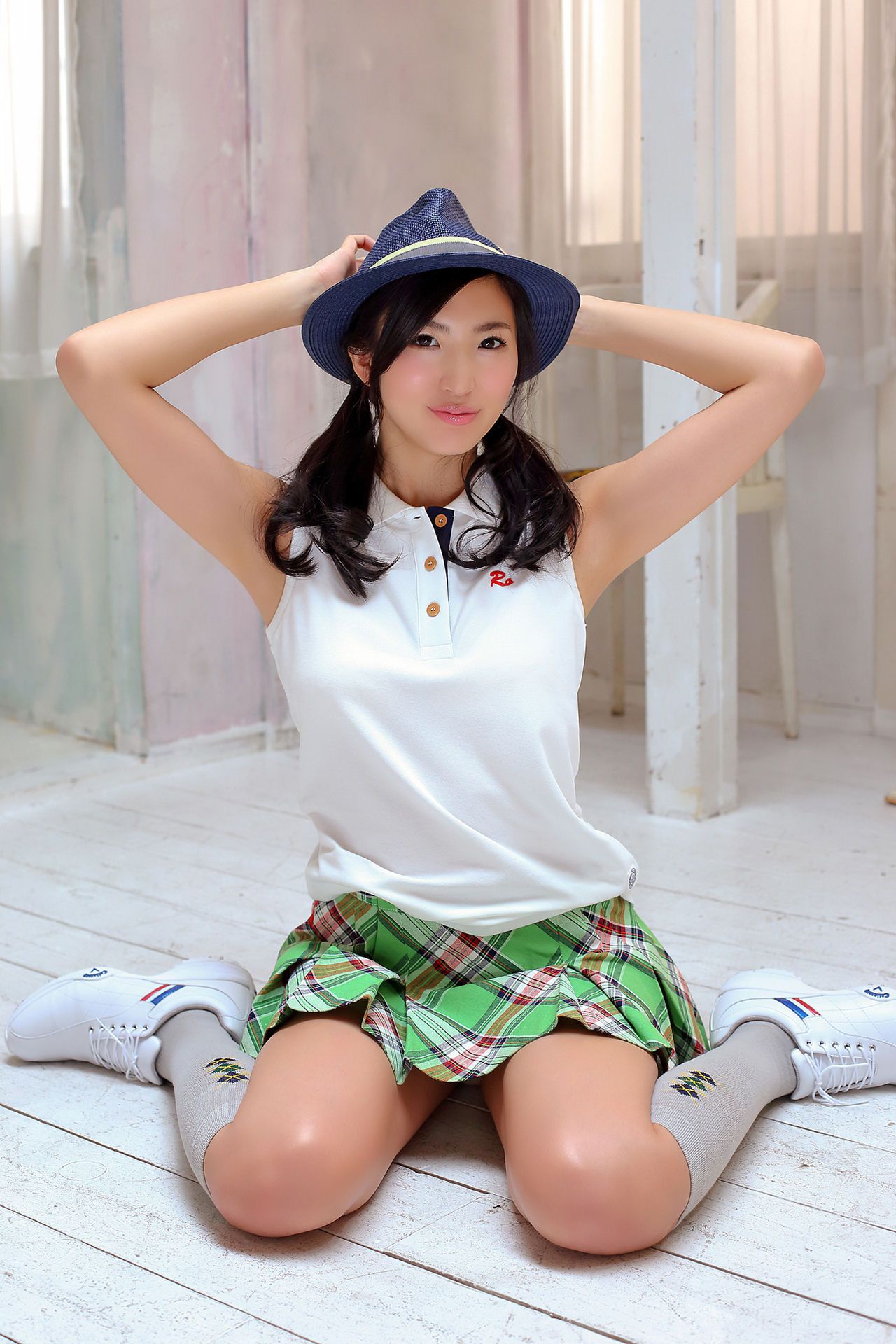 松嶋えいみ《至高の曲線美 松嶋えいみ 必撮！まるごと☆》