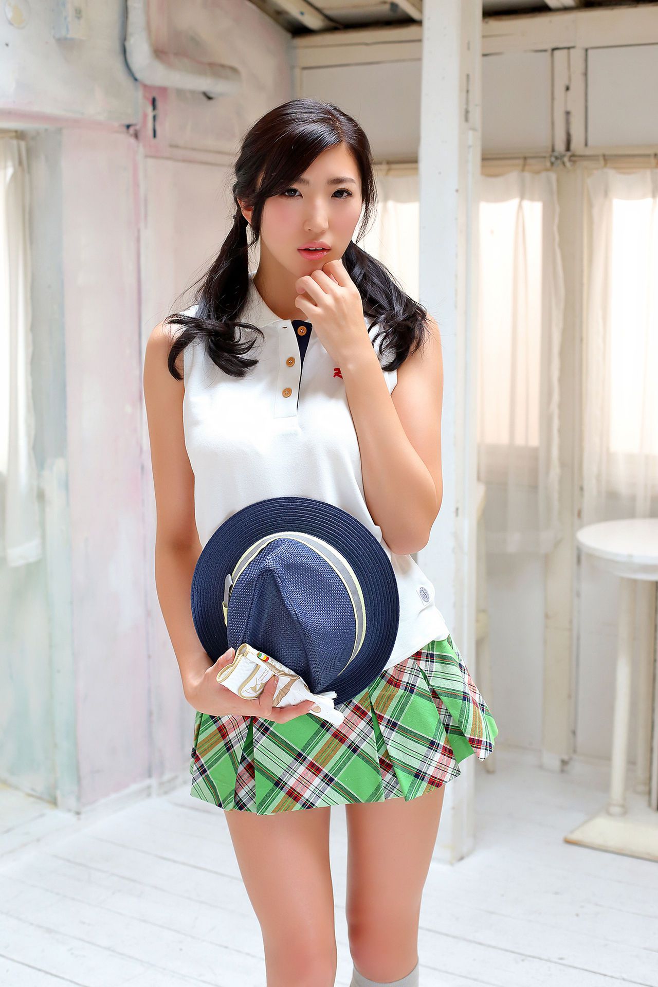 松嶋えいみ《至高の曲線美 松嶋えいみ 必撮！まるごと☆》