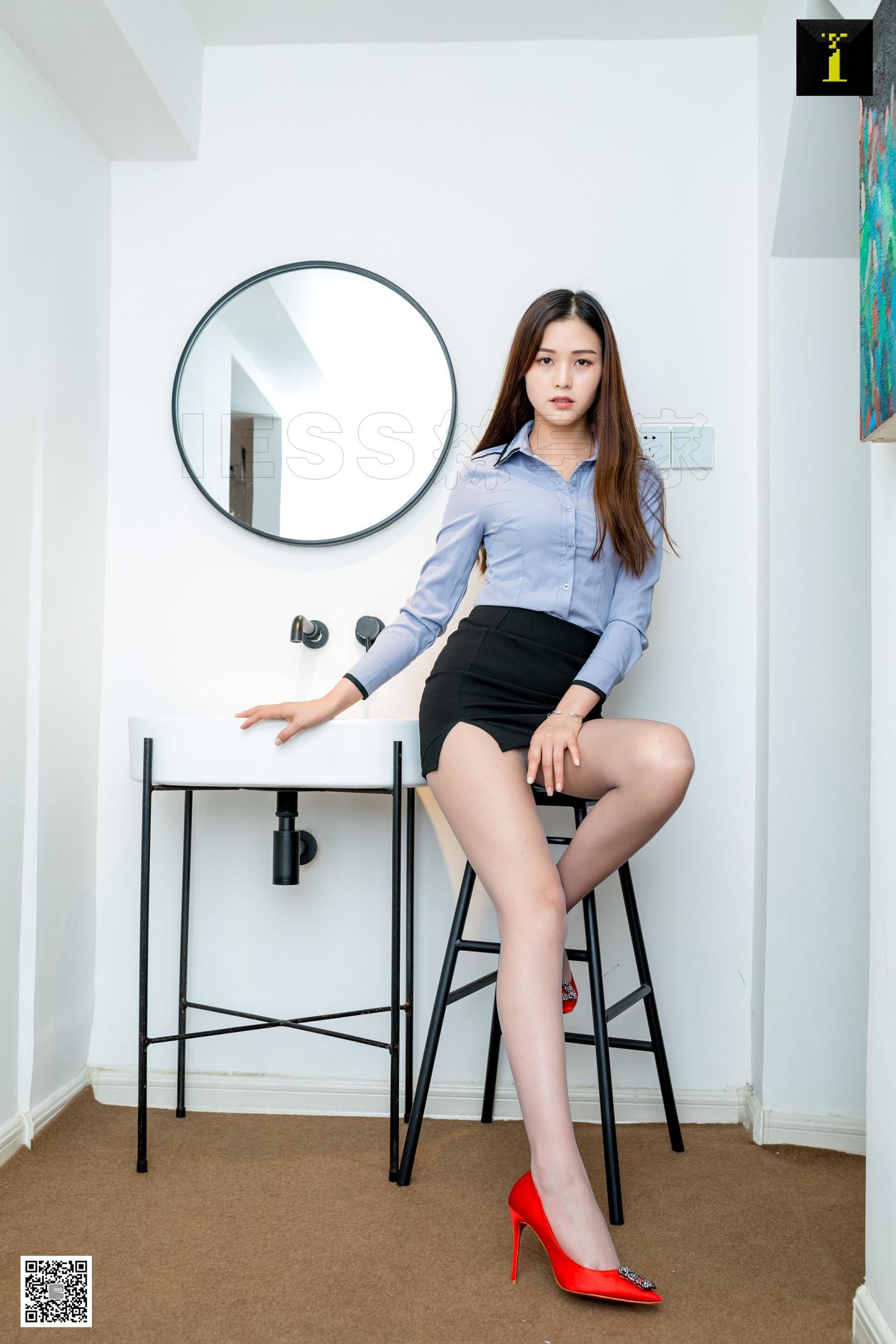 [异思趣向IESS] 模特：九妹《下班后的九妹》