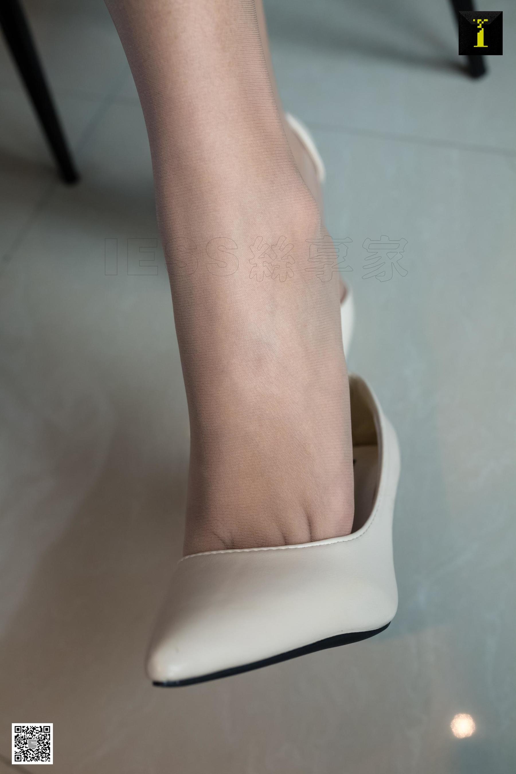 [异思趣向IESS] 模特：婉萍《婉萍的趾尖之花》
