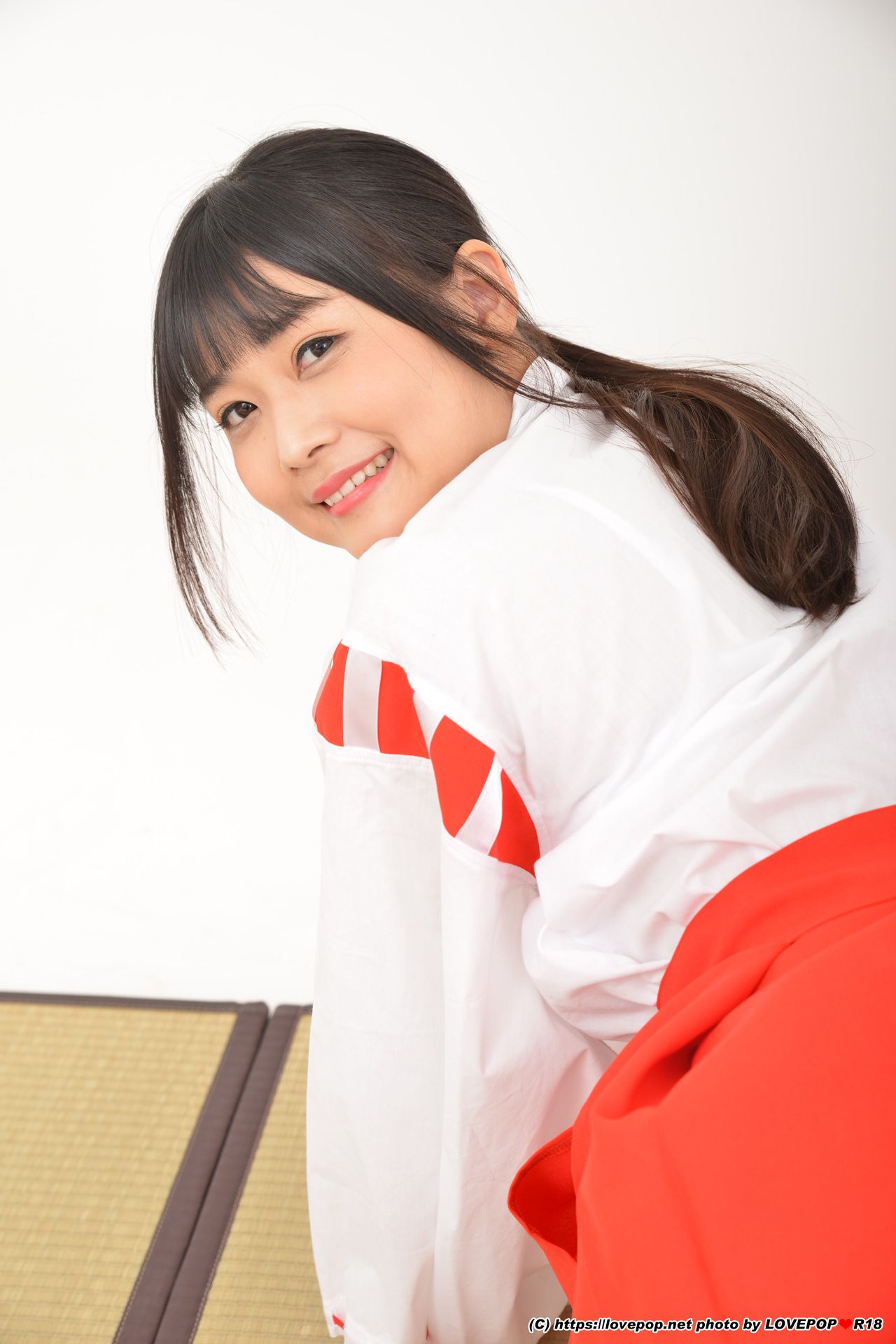 [LOVEPOP] Suzu Yamai 山井すず Photoset 06