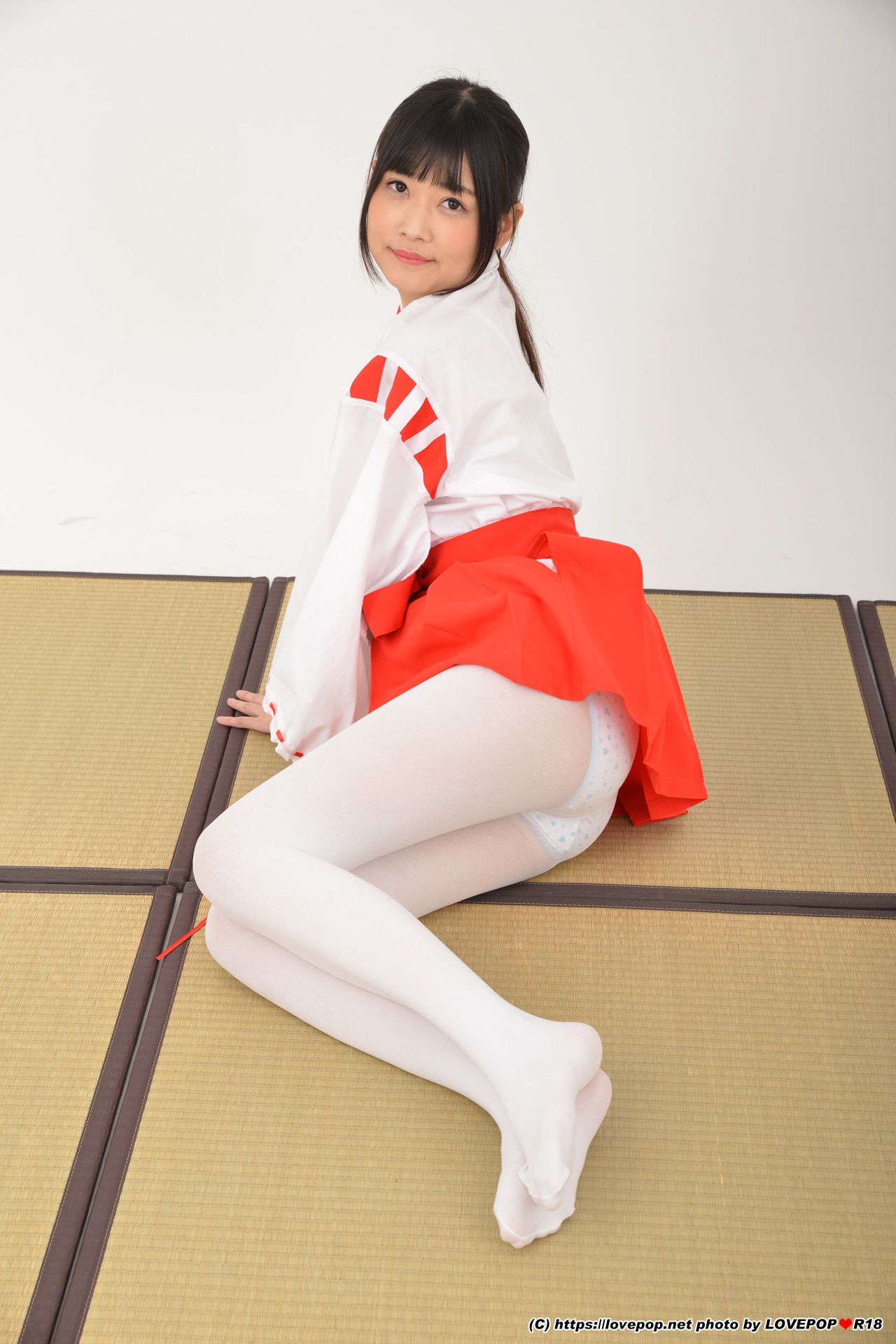 [LOVEPOP] Suzu Yamai 山井すず Photoset 06