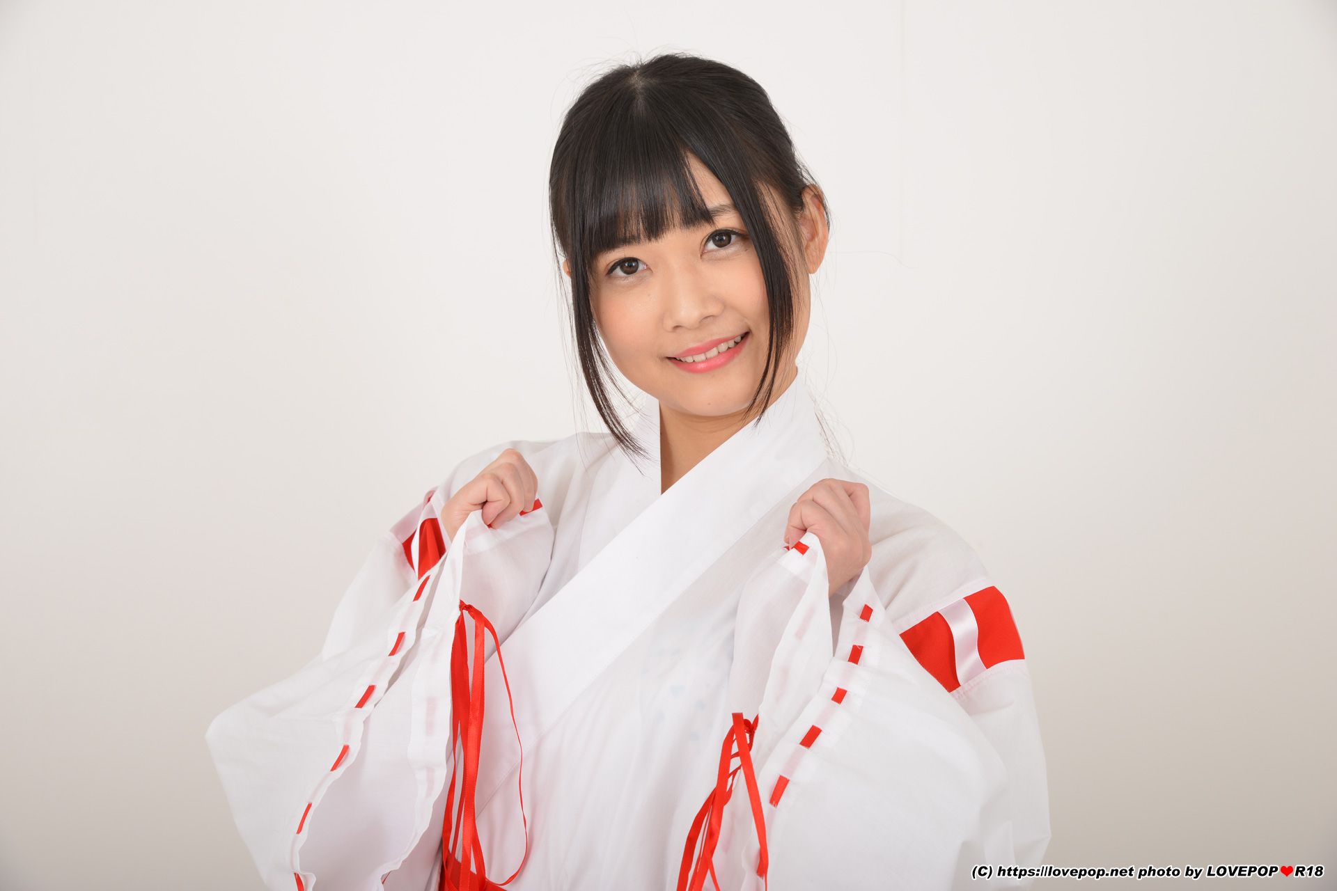 [LOVEPOP] Suzu Yamai 山井すず Photoset 06