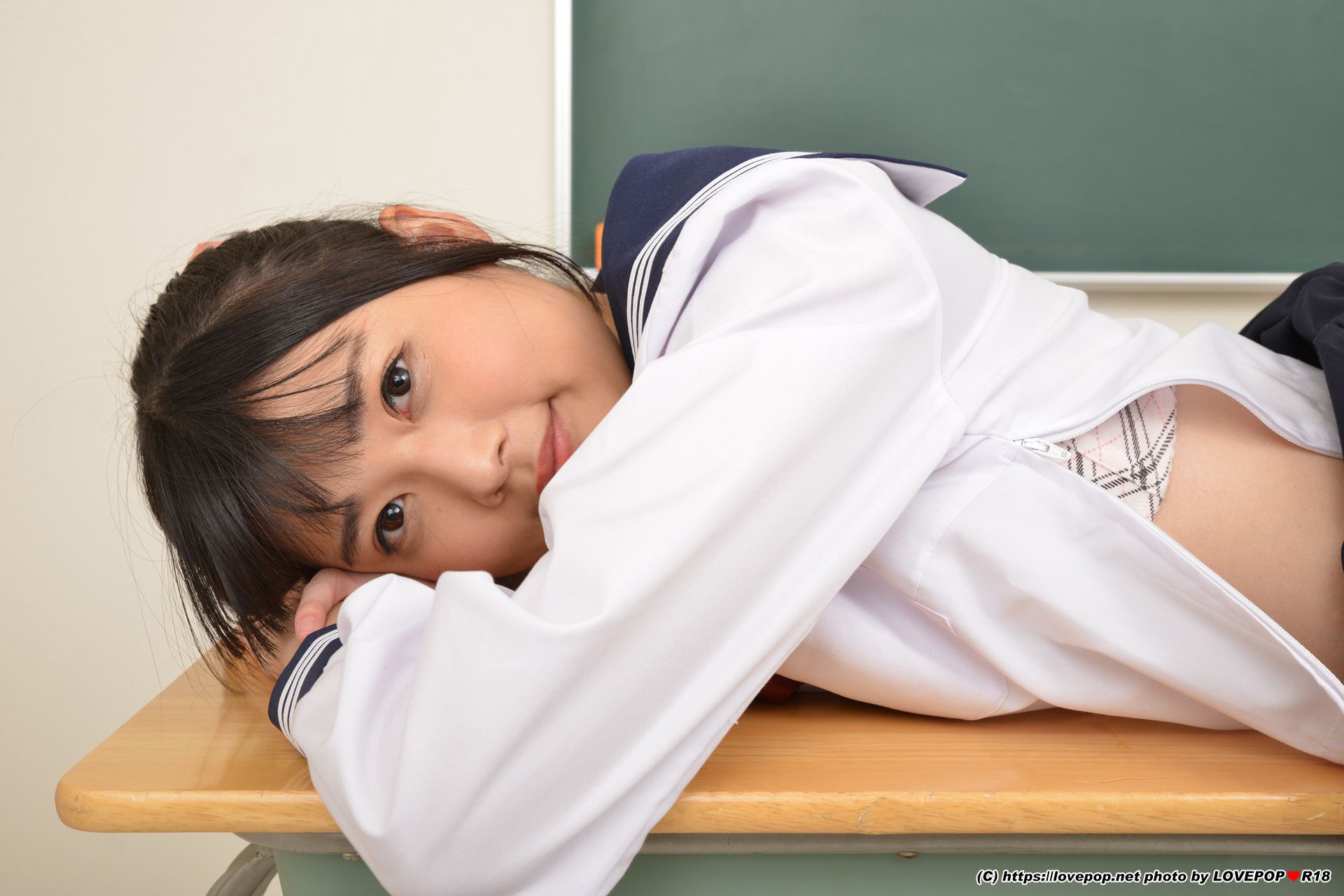 [LOVEPOP] Suzu Yamai 山井すず Photoset 08