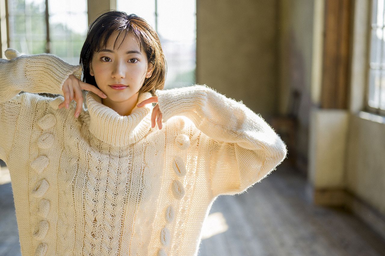 [WPB-net] Rena Takeda 武田玲奈 スヘ?シャル写真集「オトナの抜け感」
