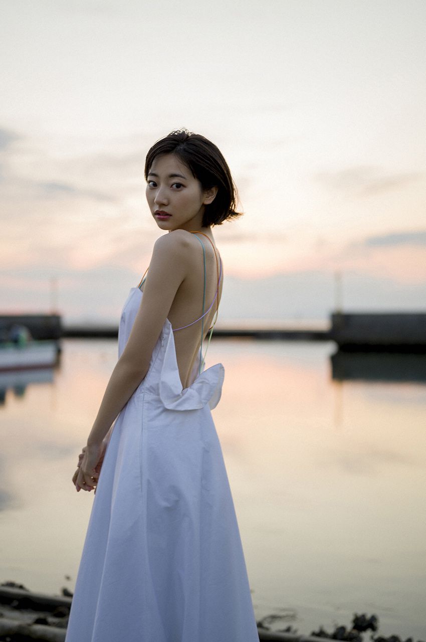 [WPB-net] Rena Takeda 武田玲奈 スヘ?シャル写真集「オトナの抜け感」