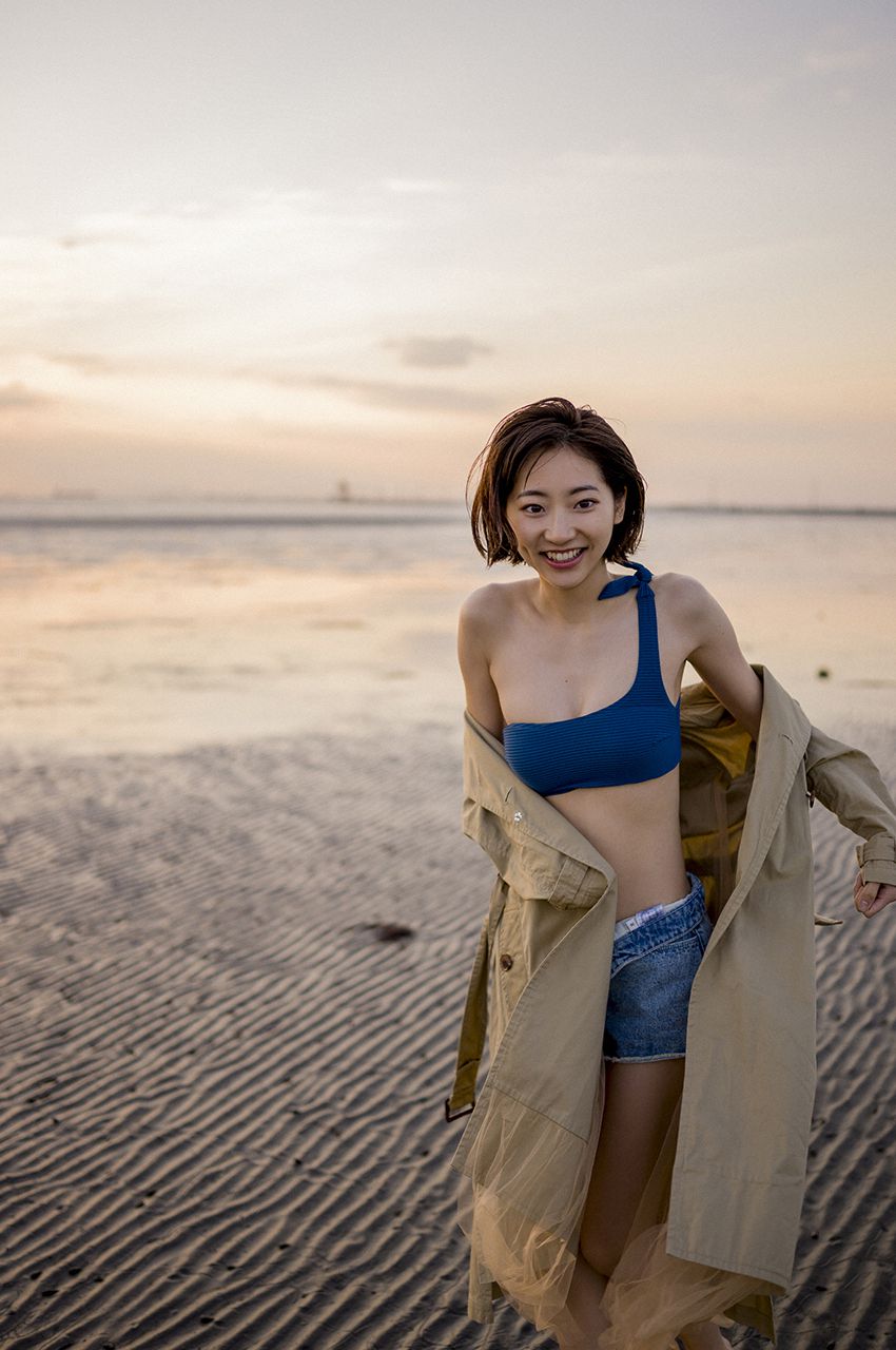 [WPB-net] Rena Takeda 武田玲奈 スヘ?シャル写真集「オトナの抜け感」