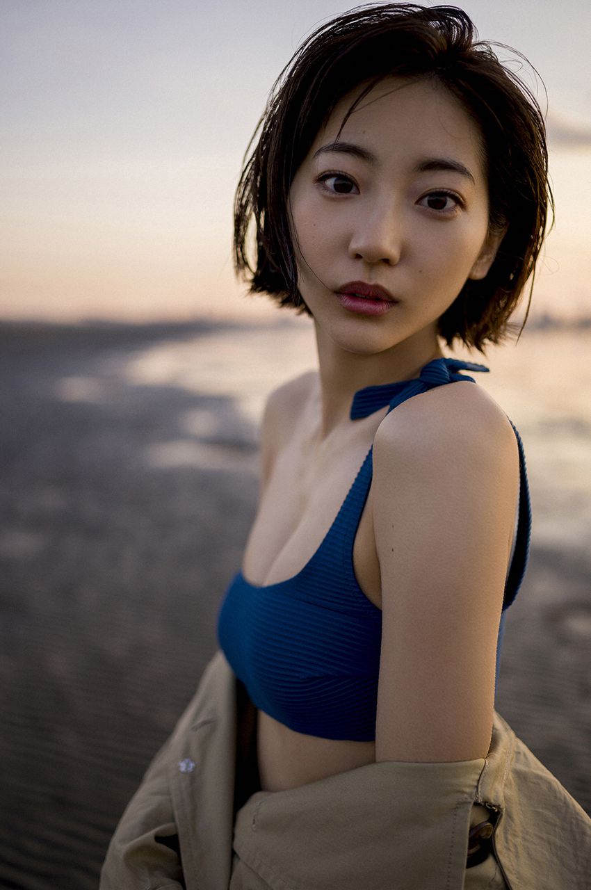 [WPB-net] Rena Takeda 武田玲奈 スヘ?シャル写真集「オトナの抜け感」