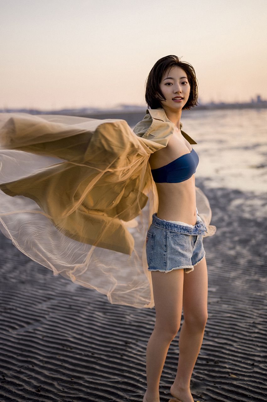[WPB-net] Rena Takeda 武田玲奈 スヘ?シャル写真集「オトナの抜け感」