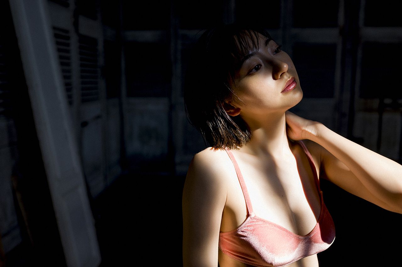 [WPB-net] Rena Takeda 武田玲奈 スヘ?シャル写真集「オトナの抜け感」