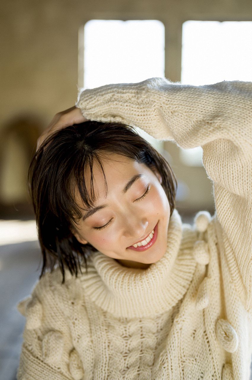 [WPB-net] Rena Takeda 武田玲奈 スヘ?シャル写真集「オトナの抜け感」