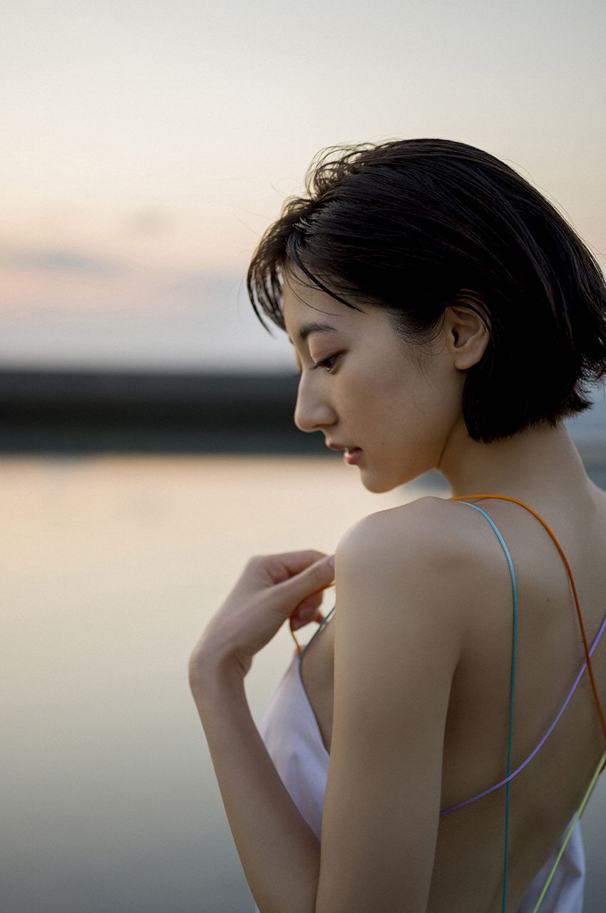 [WPB-net] Rena Takeda 武田玲奈 スヘ?シャル写真集「オトナの抜け感」