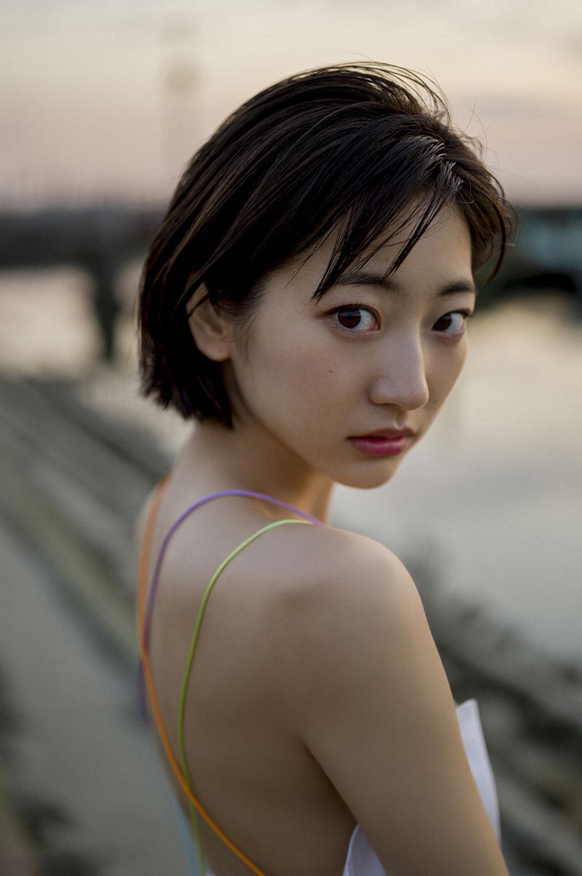 [WPB-net] Rena Takeda 武田玲奈 スヘ?シャル写真集「オトナの抜け感」