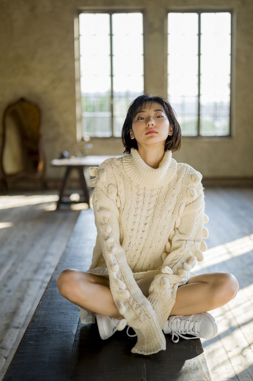 [WPB-net] Rena Takeda 武田玲奈 スヘ?シャル写真集「オトナの抜け感」