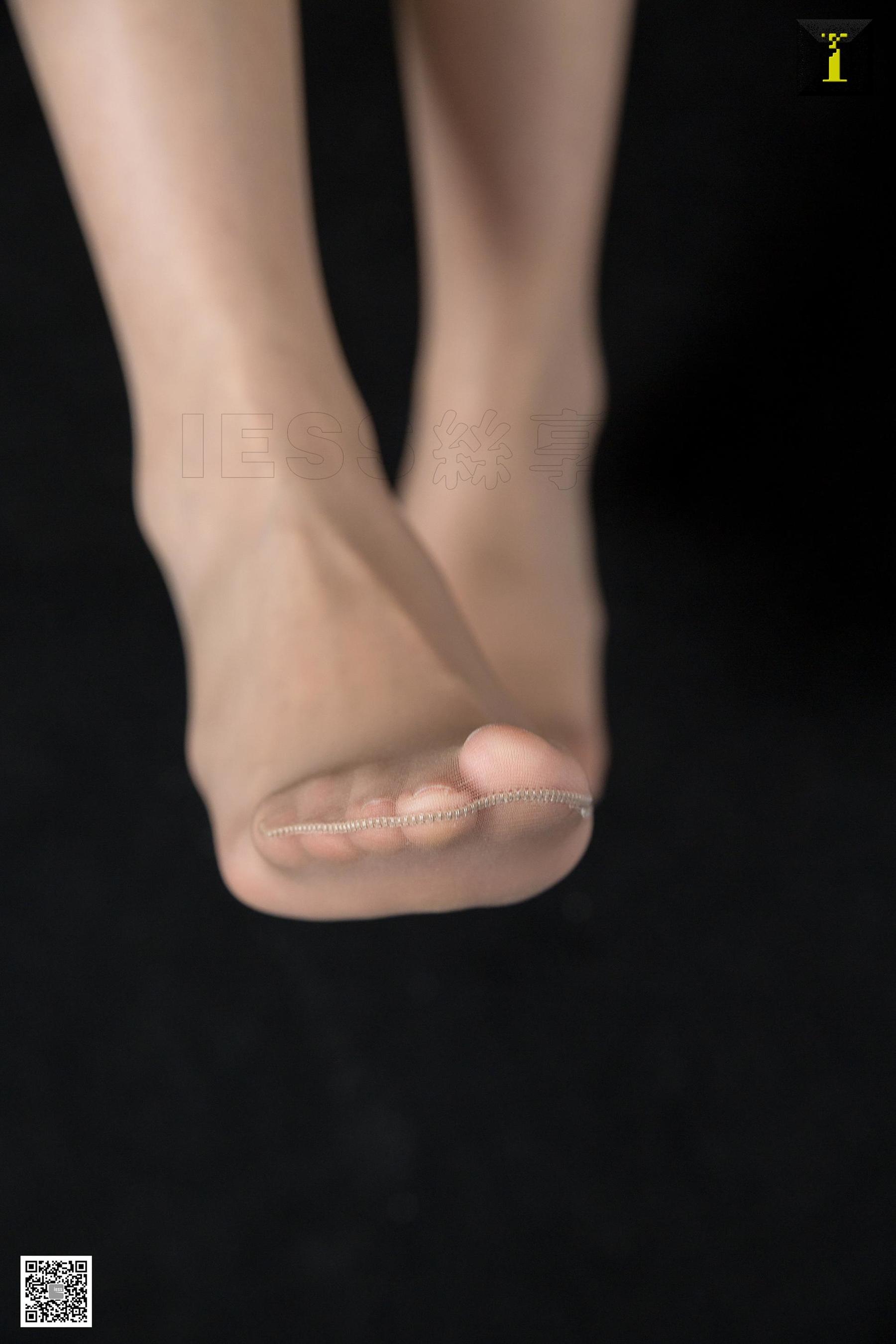 [异思趣向IESS] 模特：欲子 《欲子其实是个软妹》