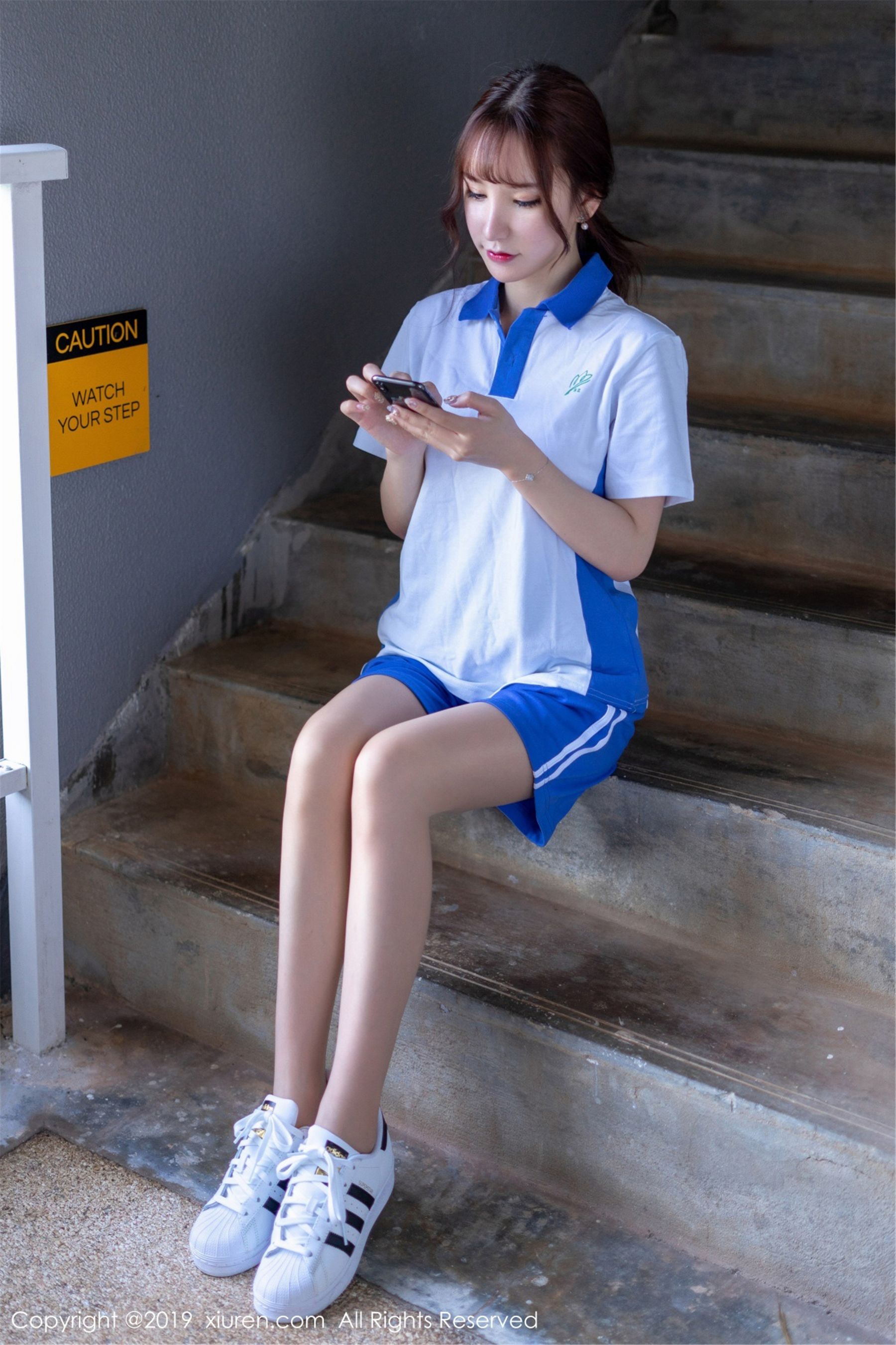 [秀人XIUREN] No.1561 周于希Sandy&Emily顾奈奈酱