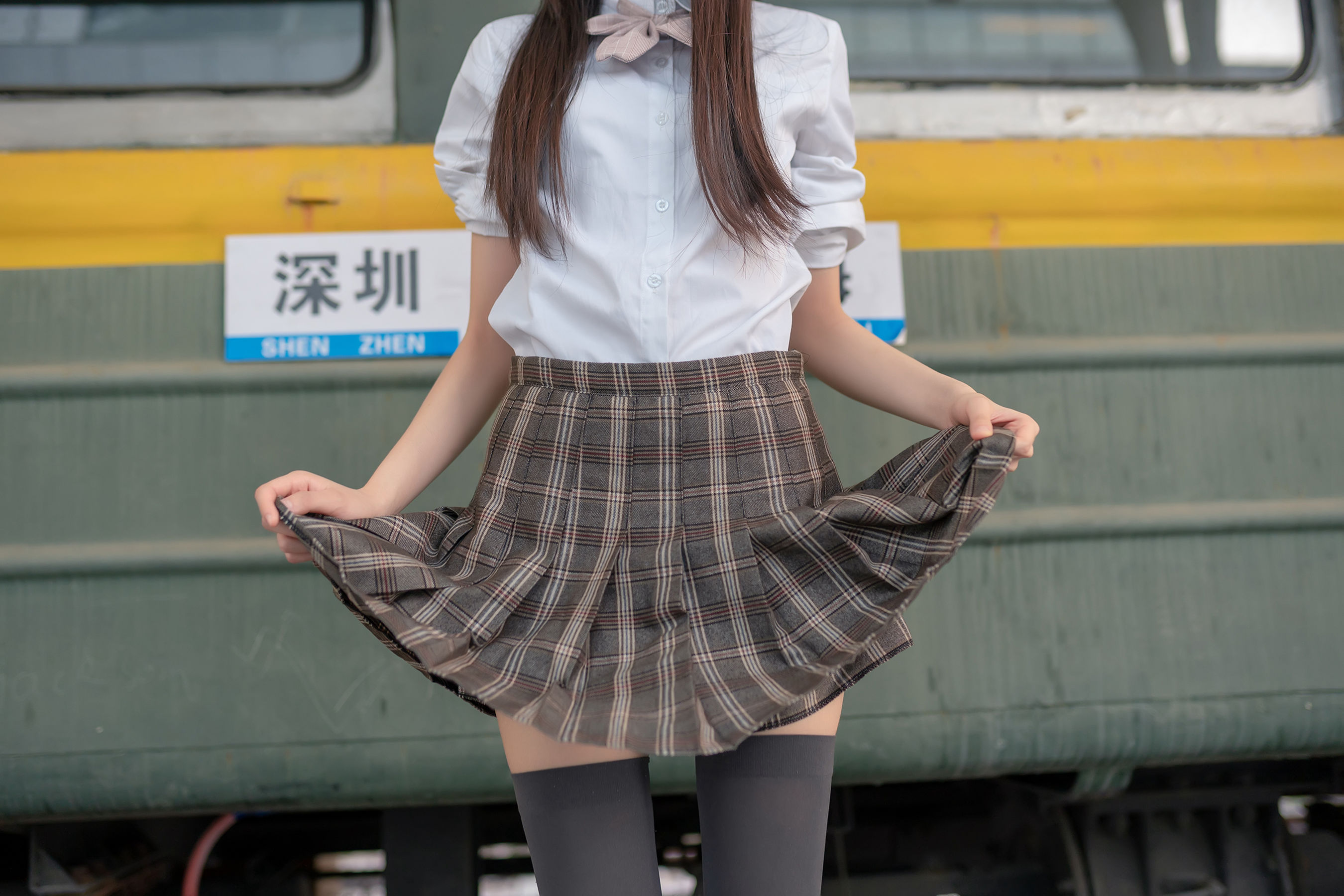 [风之领域] NO.142 JK格子裙美腿丝足
