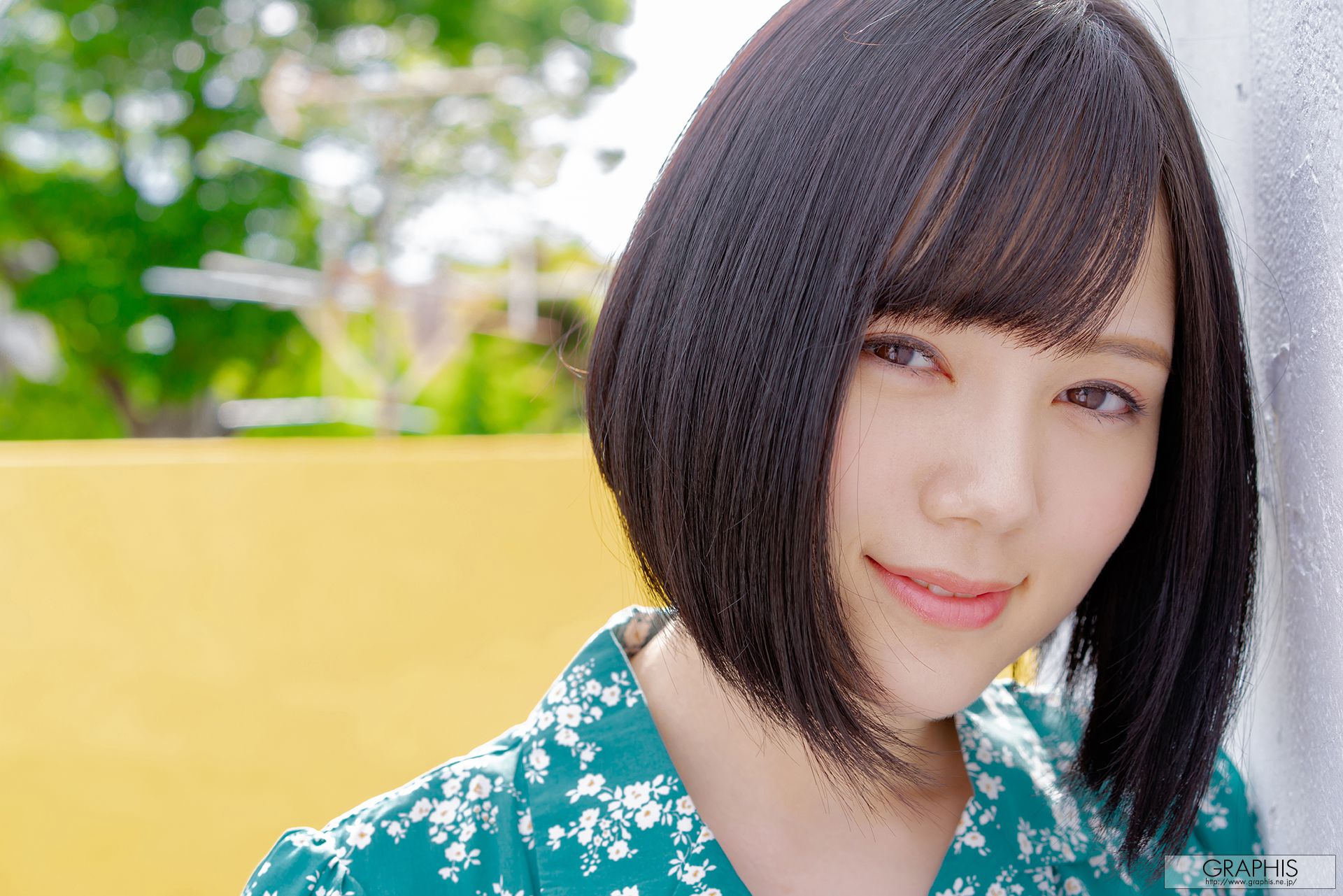 [Graphis] First Gravure 初脱ぎ娘 No.165 Remu Suzumori 涼森れむ