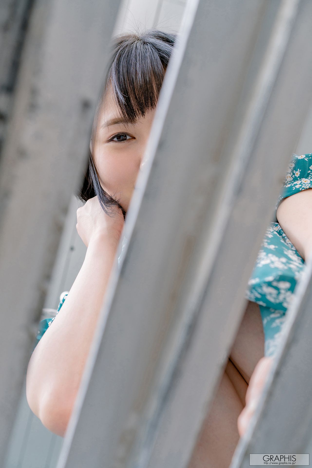 [Graphis] First Gravure 初脱ぎ娘 No.165 Remu Suzumori 涼森れむ