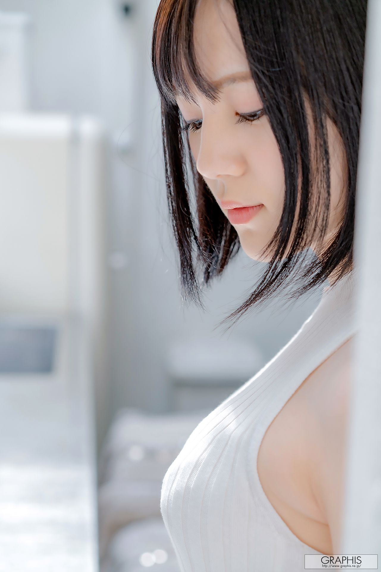 [Graphis] First Gravure 初脱ぎ娘 No.165 Remu Suzumori 涼森れむ