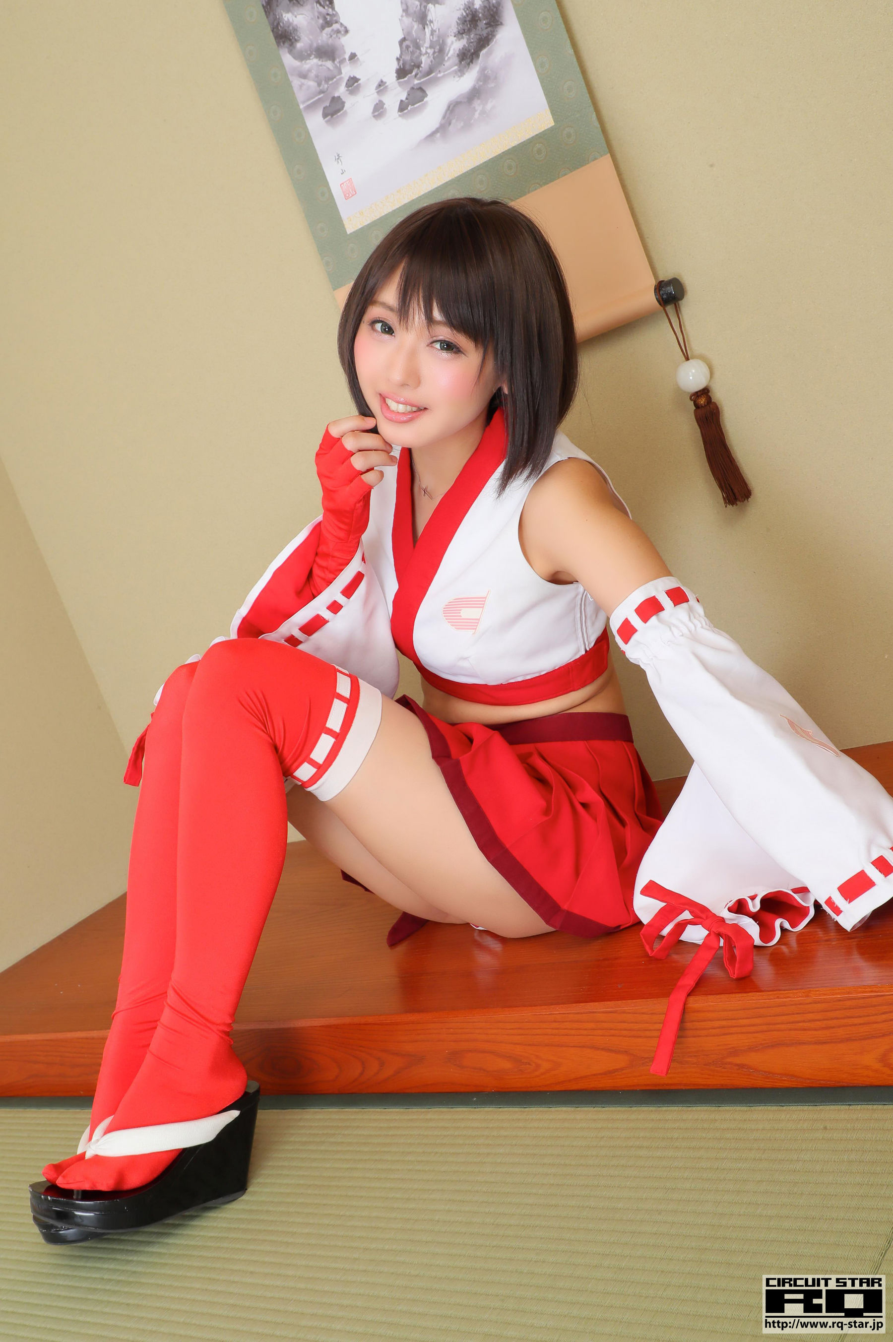 [RQ-STAR] Ahane 亜羽音 Race Queen