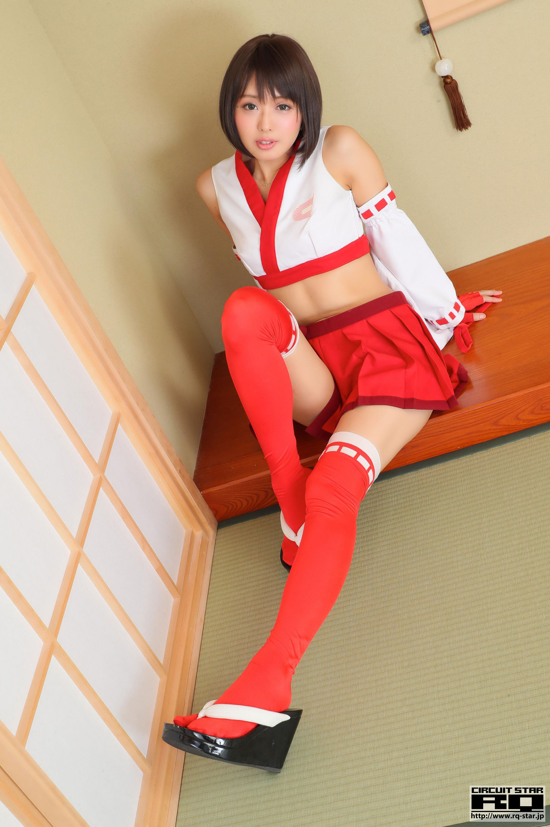 [RQ-STAR] Ahane 亜羽音 Race Queen