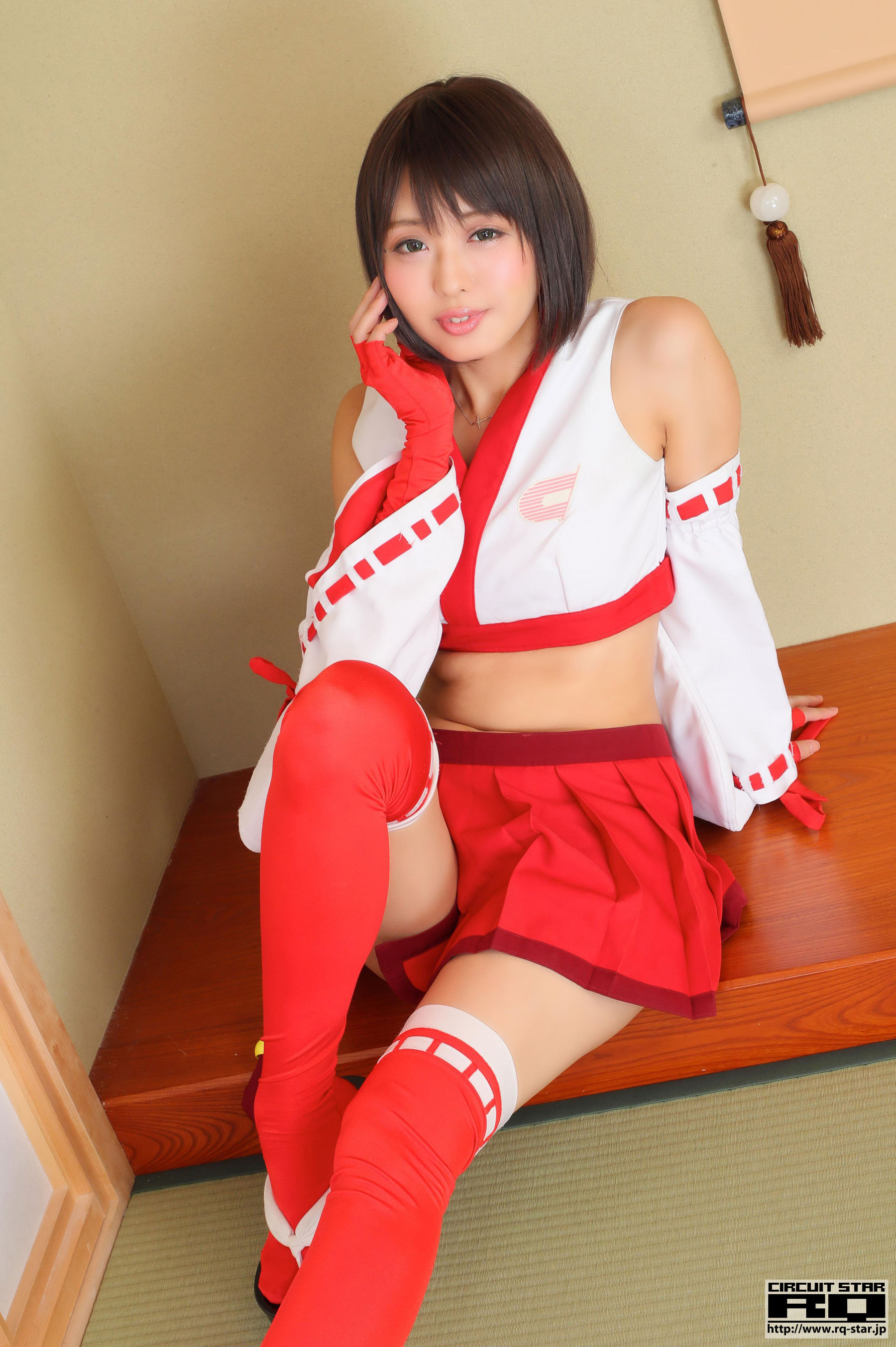 [RQ-STAR] Ahane 亜羽音 Race Queen