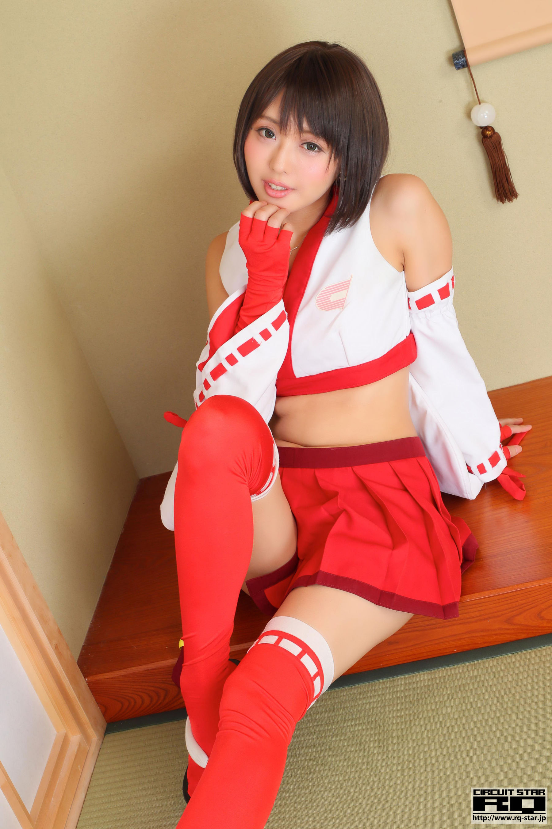 [RQ-STAR] Ahane 亜羽音 Race Queen