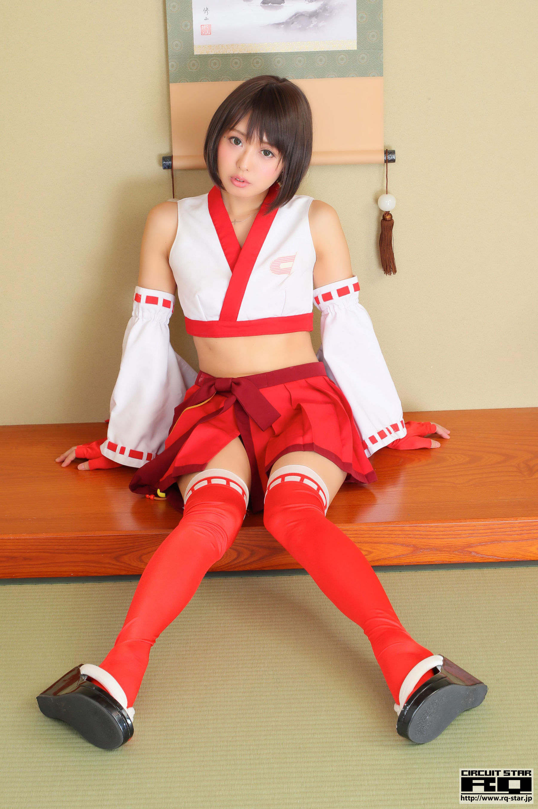 [RQ-STAR] Ahane 亜羽音 Race Queen