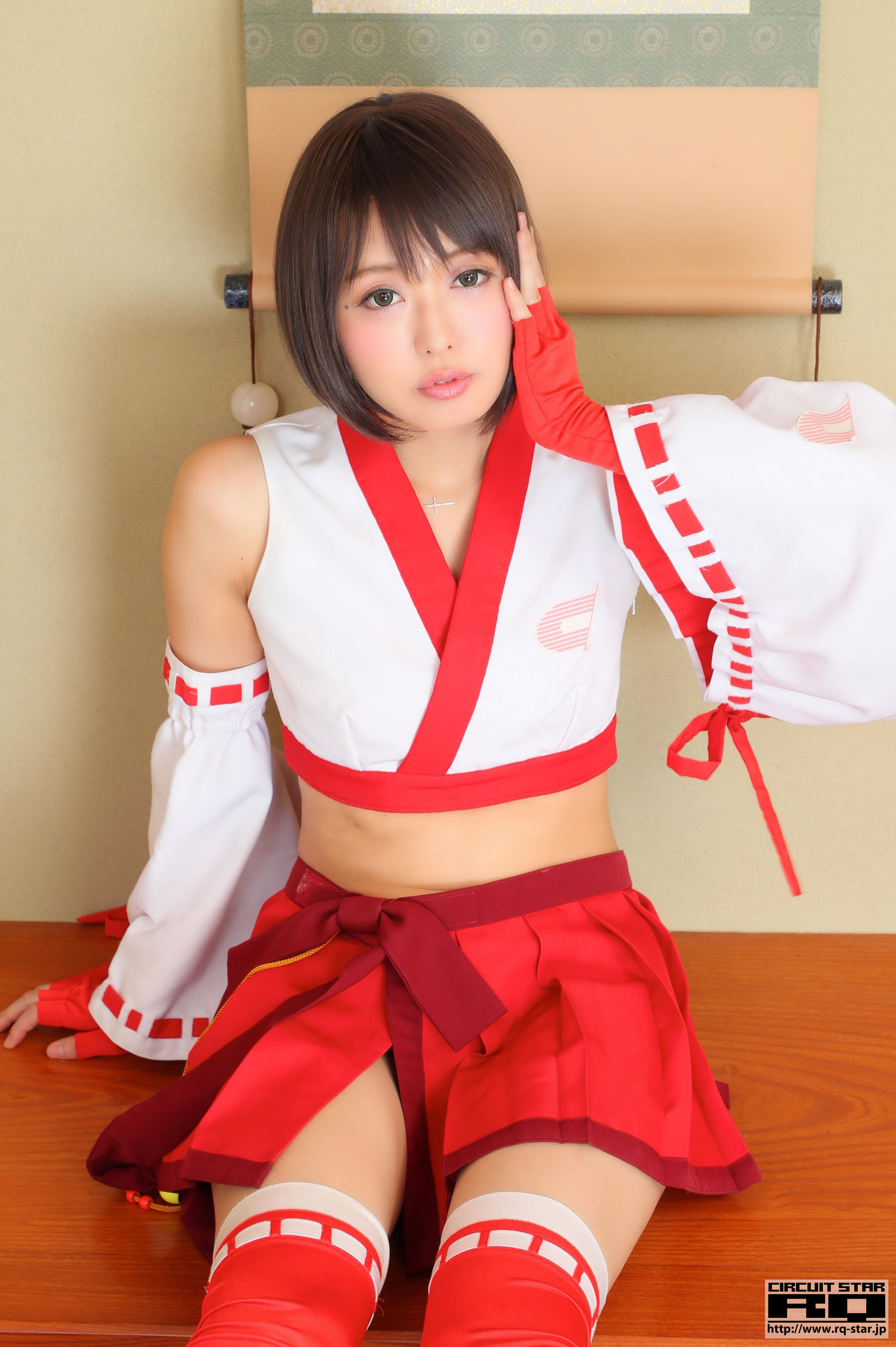 [RQ-STAR] Ahane 亜羽音 Race Queen