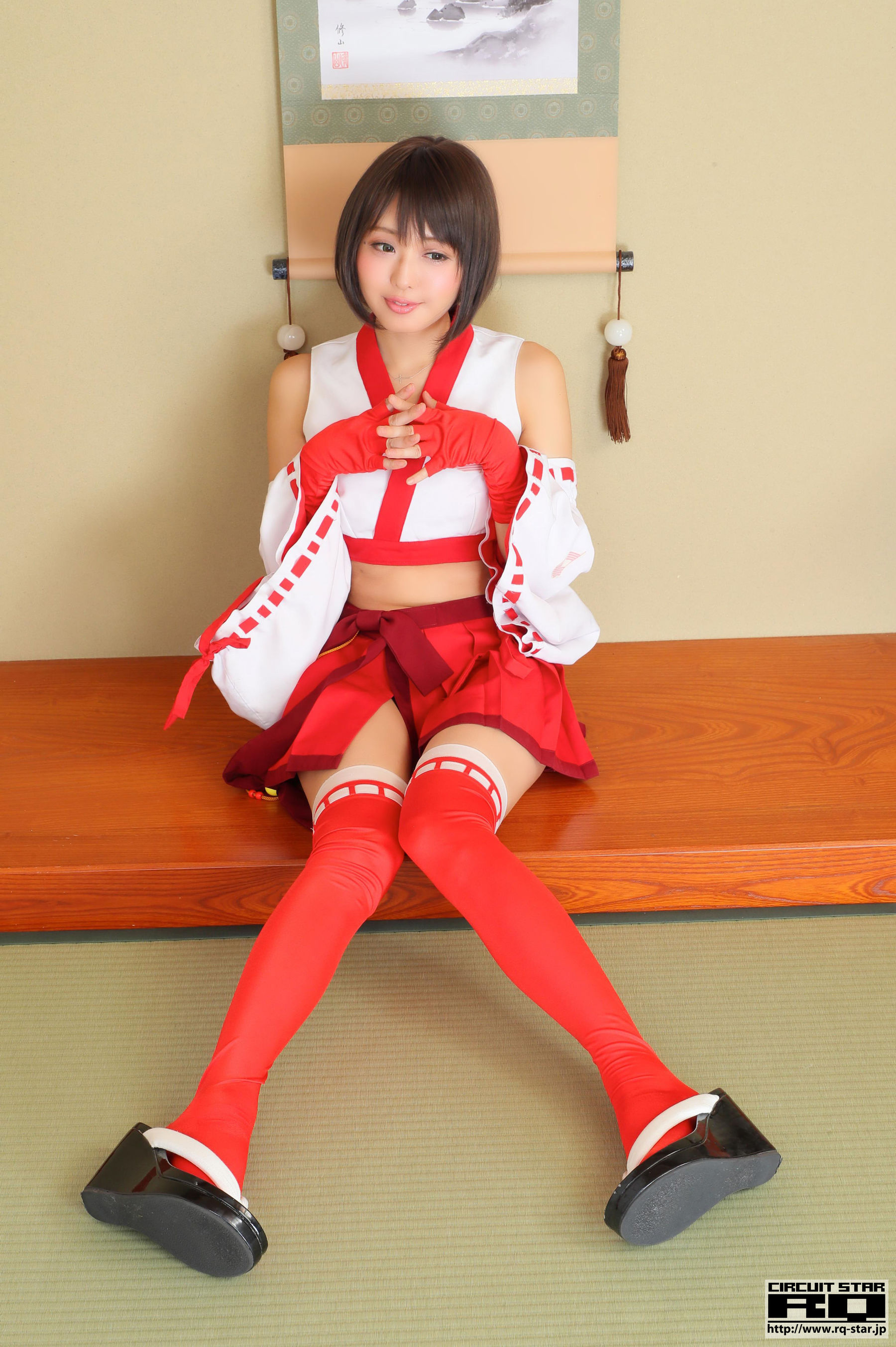 [RQ-STAR] Ahane 亜羽音 Race Queen