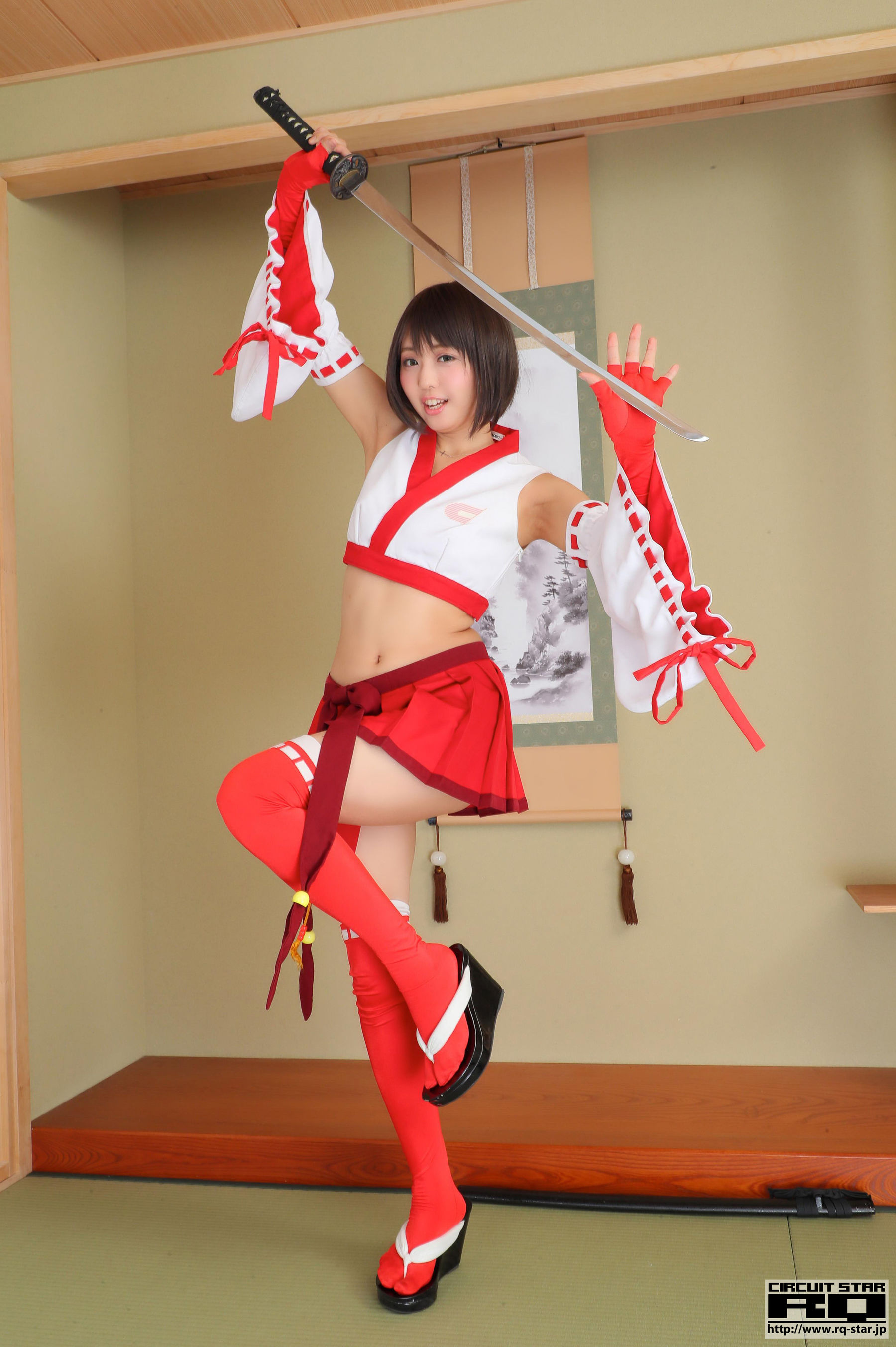 [RQ-STAR] Ahane 亜羽音 Race Queen 2