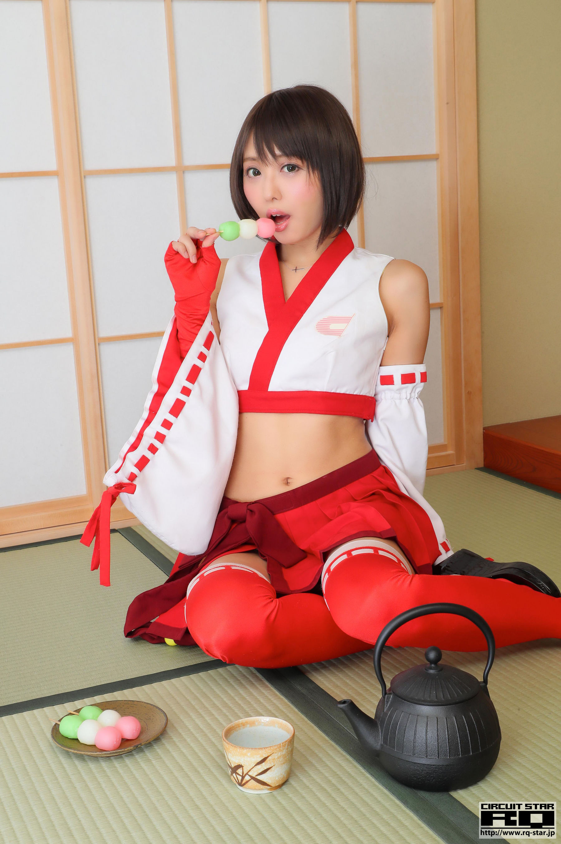 [RQ-STAR] Ahane 亜羽音 Race Queen 2