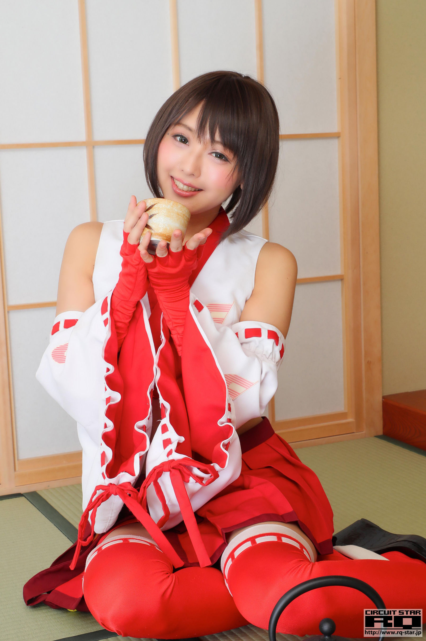 [RQ-STAR] Ahane 亜羽音 Race Queen 2