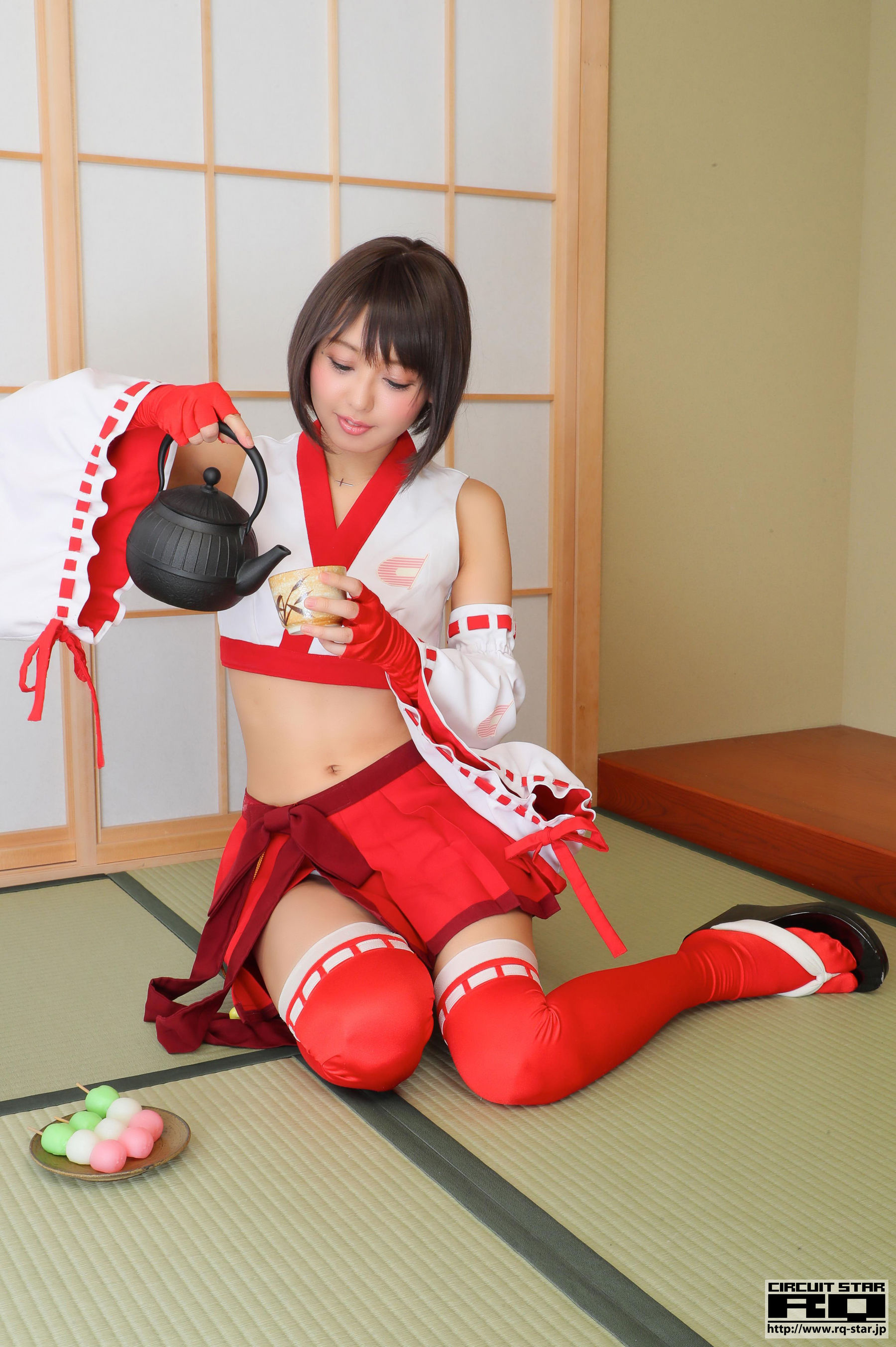 [RQ-STAR] Ahane 亜羽音 Race Queen 2