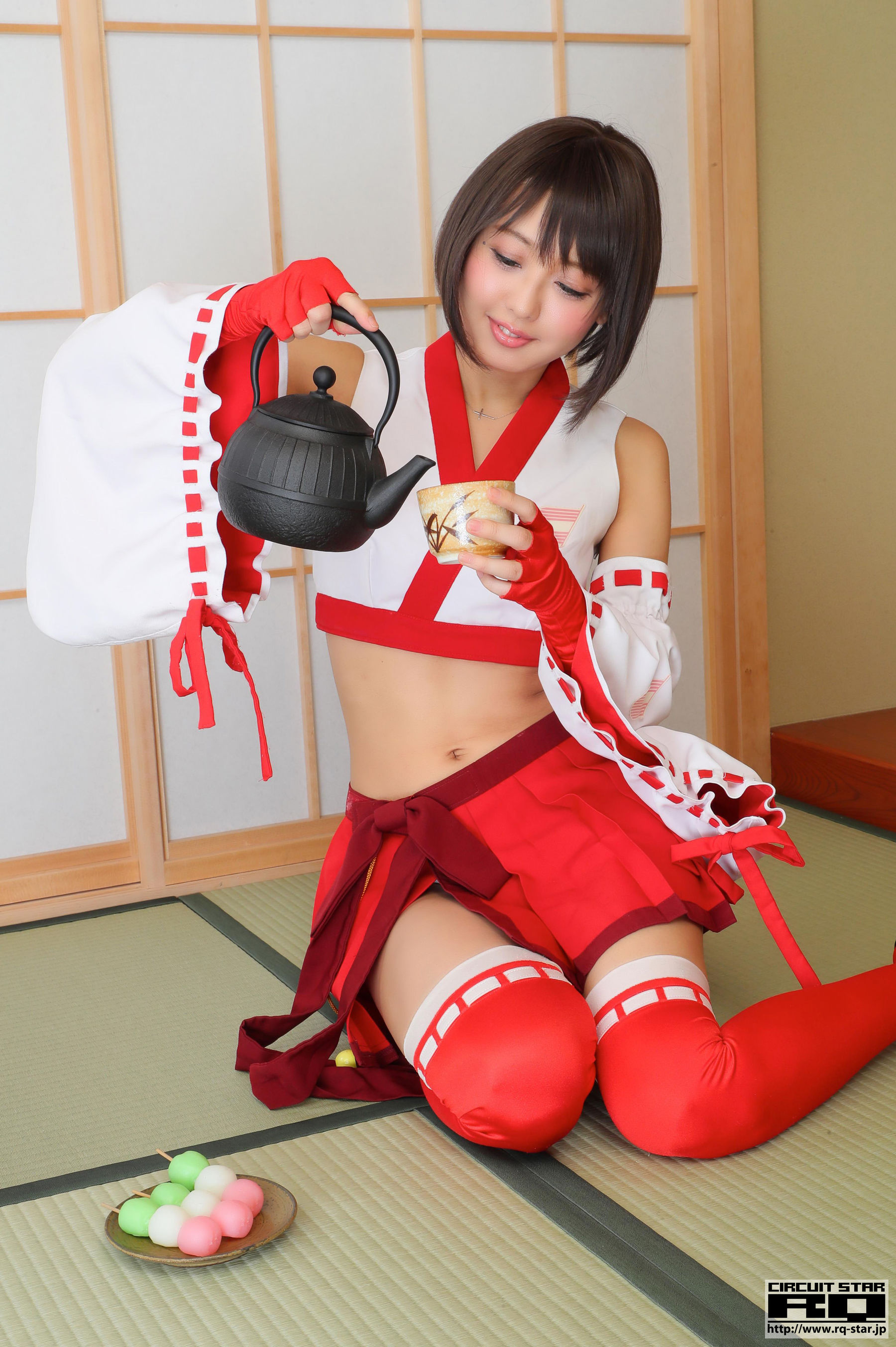 [RQ-STAR] Ahane 亜羽音 Race Queen 2