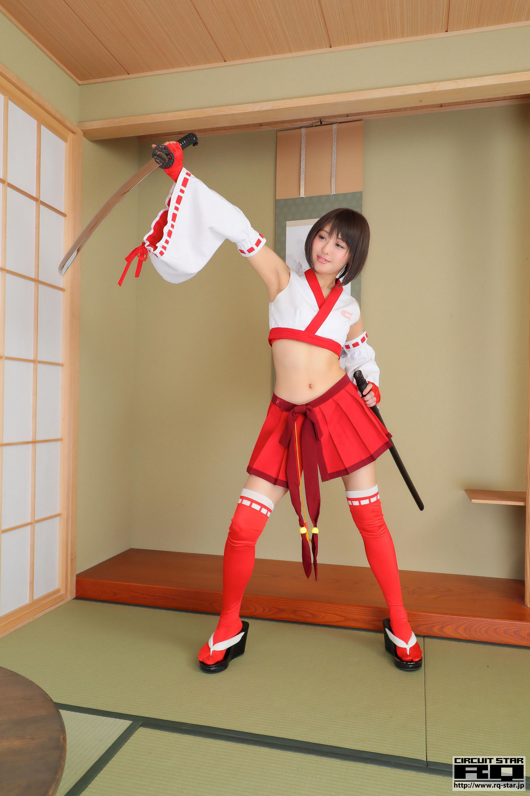 [RQ-STAR] Ahane 亜羽音 Race Queen 2