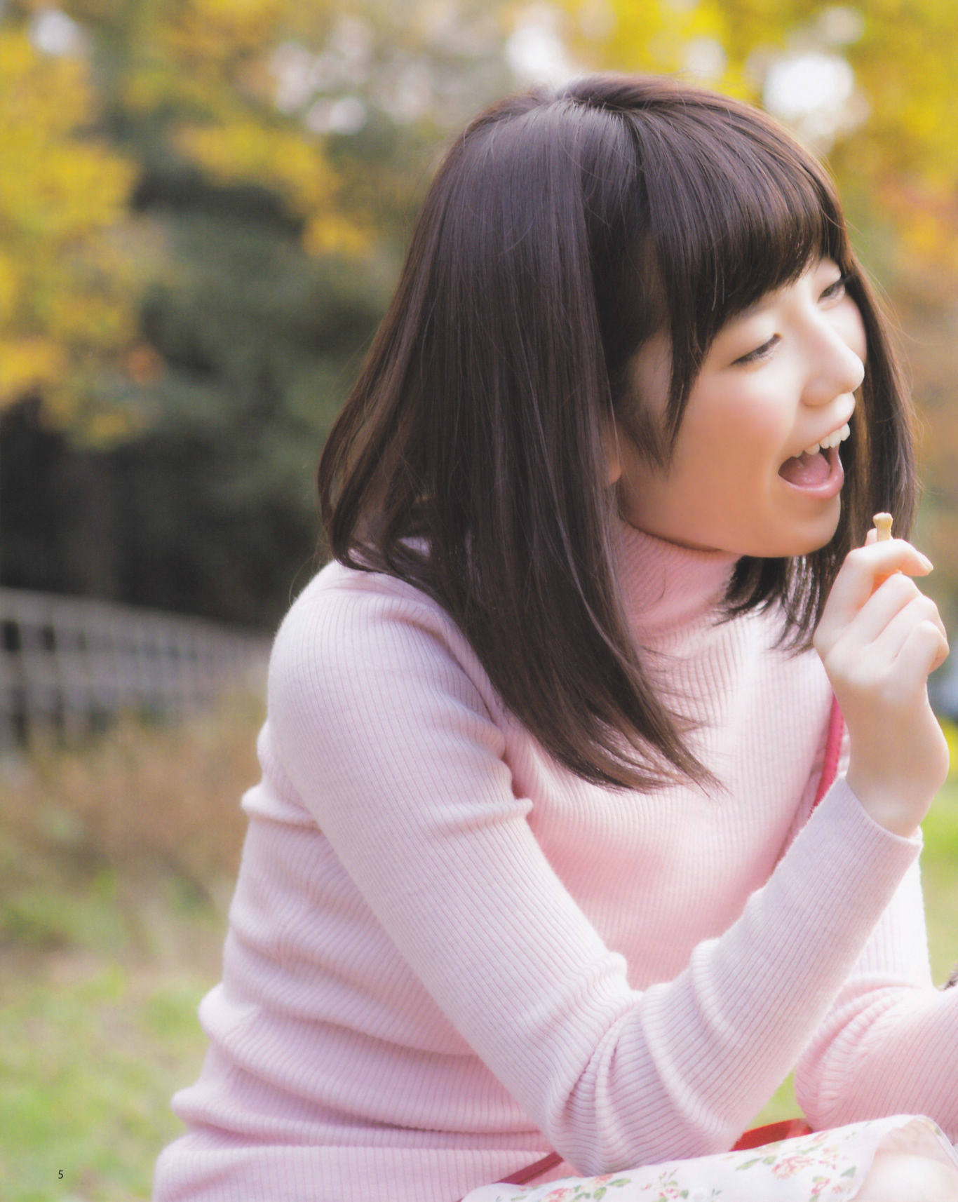 [Bomb Magazine] 2013年No.01 岛崎遥香 桑原みずき