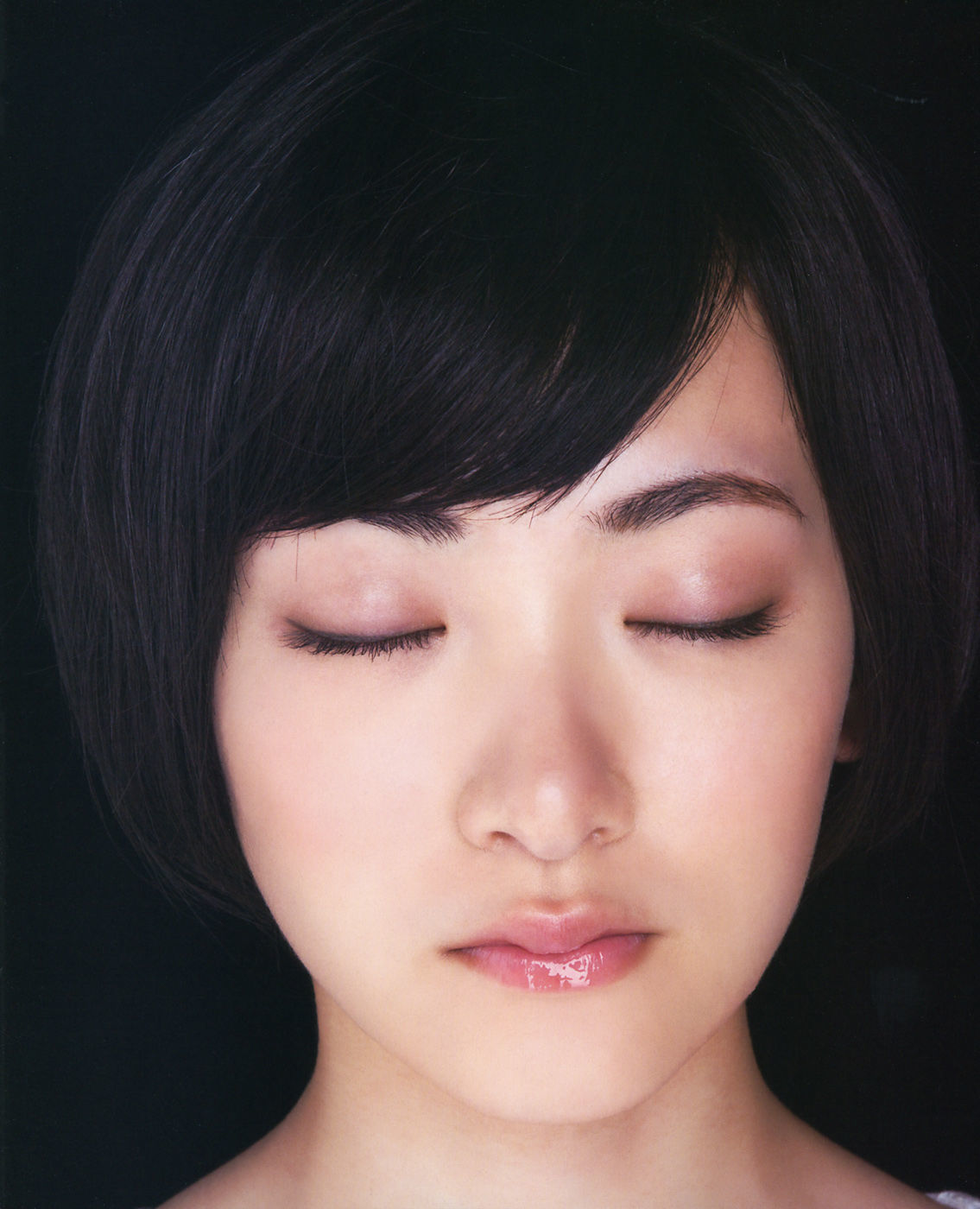 [Bomb Magazine] 2014年No.05 西野七瀬 白石麻衣 生駒里奈 橋本奈々未 堀未央奈 渡辺美優紀 白間美瑠