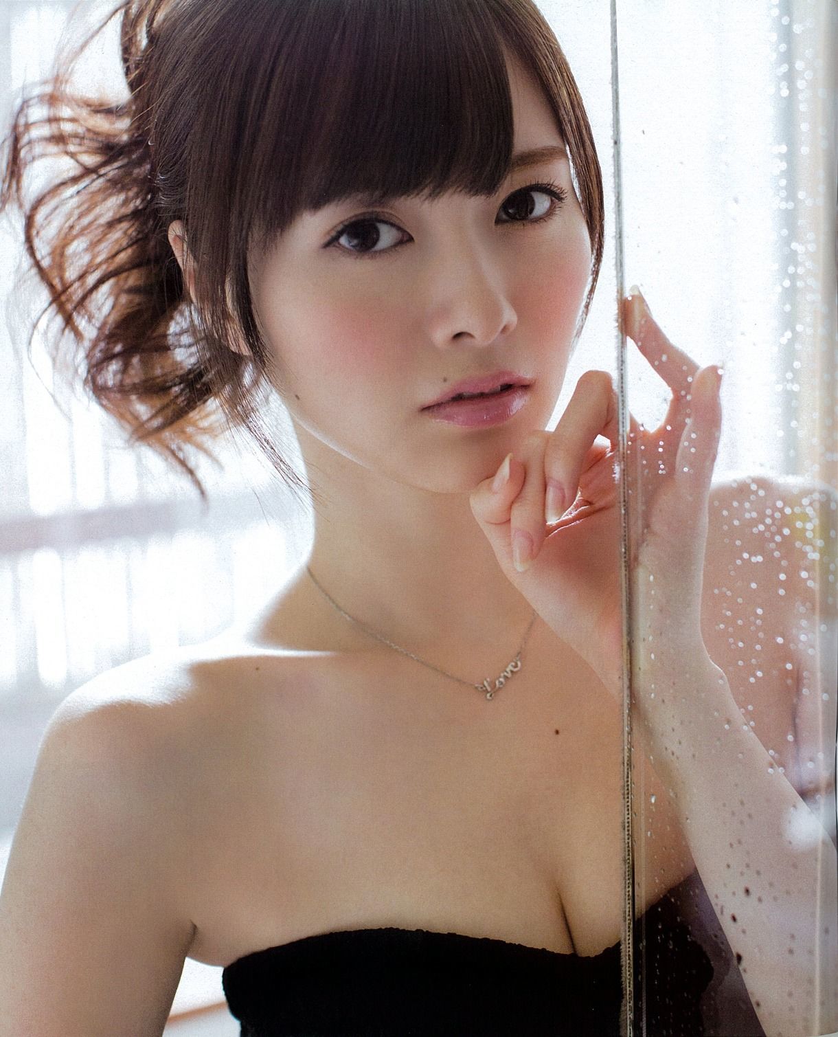 [BUBKA] 2014.05 白石麻衣 向田茉夏 小嶋真子