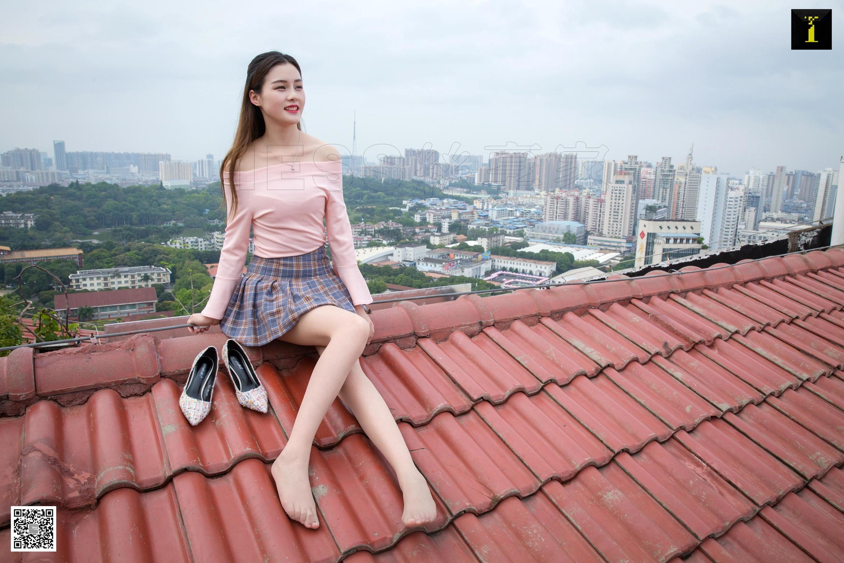 [IESS异思趣向] 模特：九妹 《九妹七夕红屋顶》