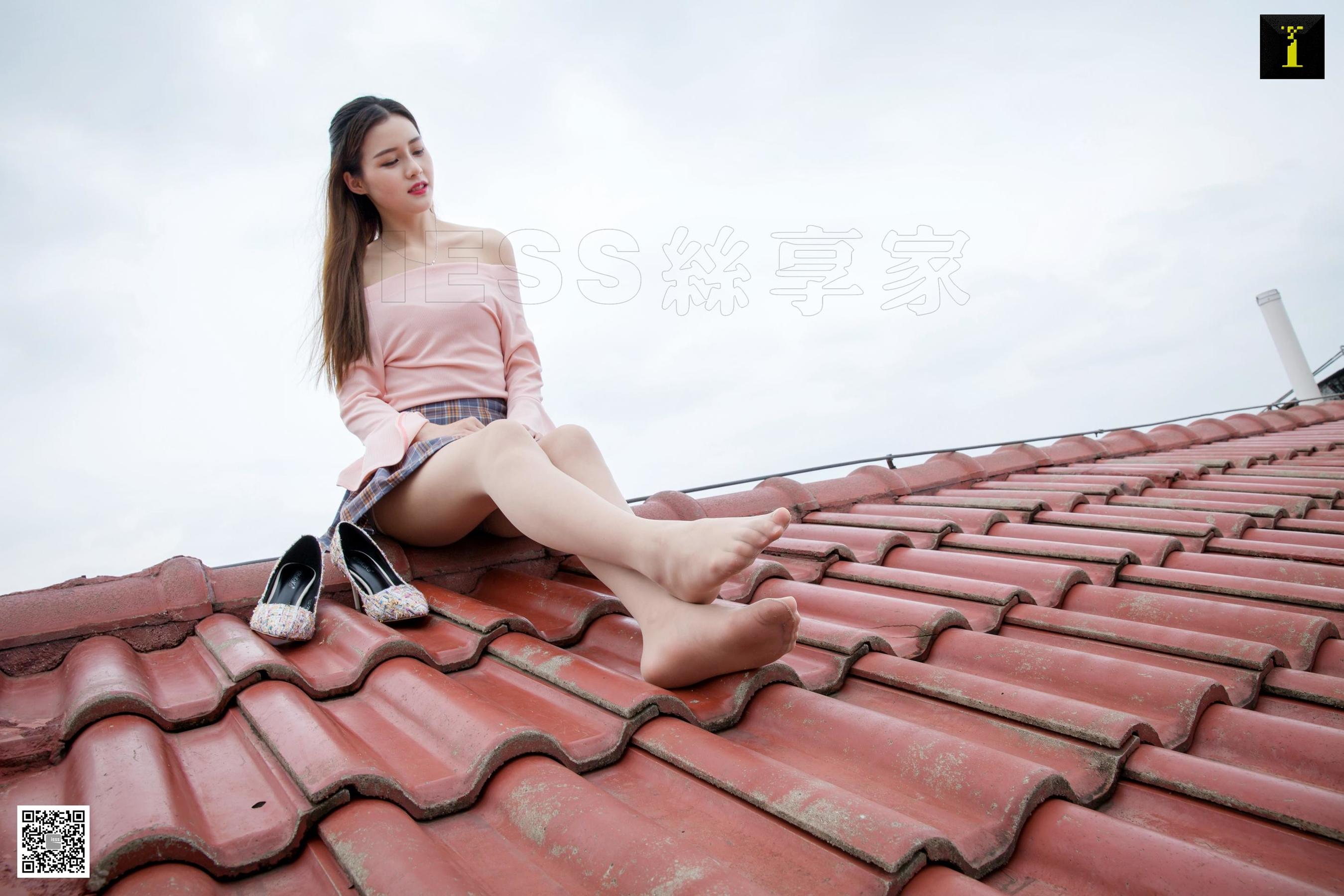 [IESS异思趣向] 模特：九妹 《九妹七夕红屋顶》